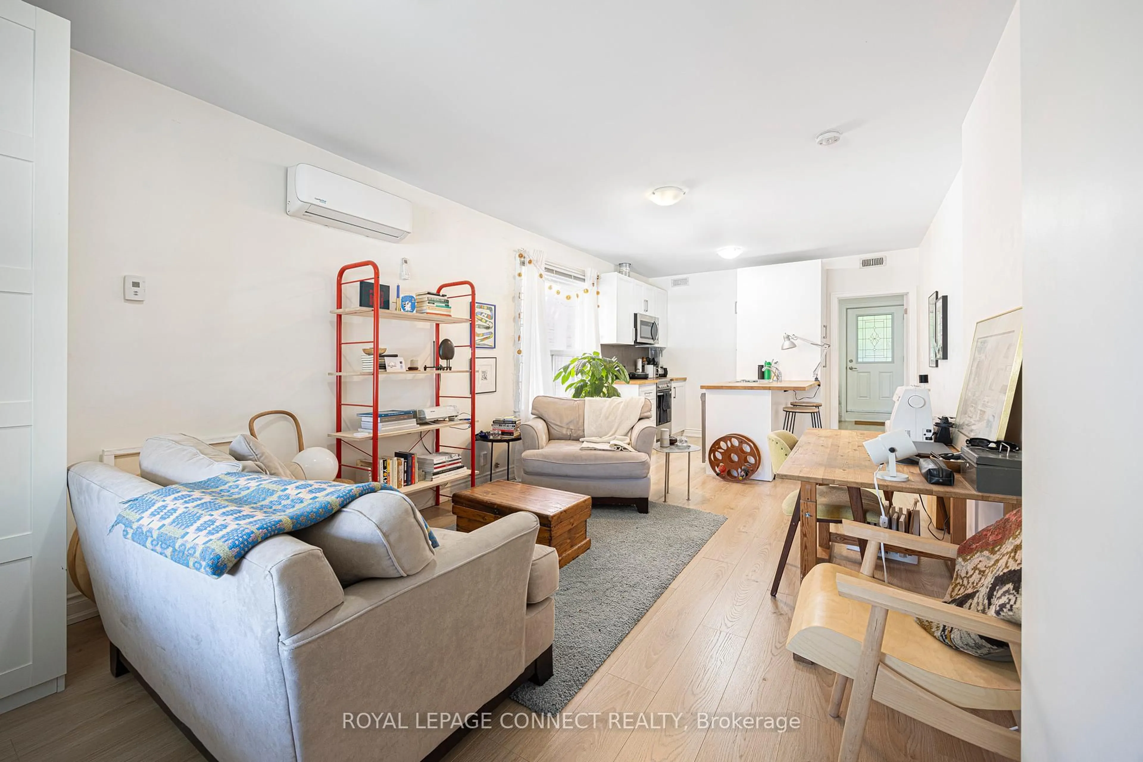 Living room with furniture, unknown for 5 Rosethorn Ave, Toronto Ontario M6N 3K7