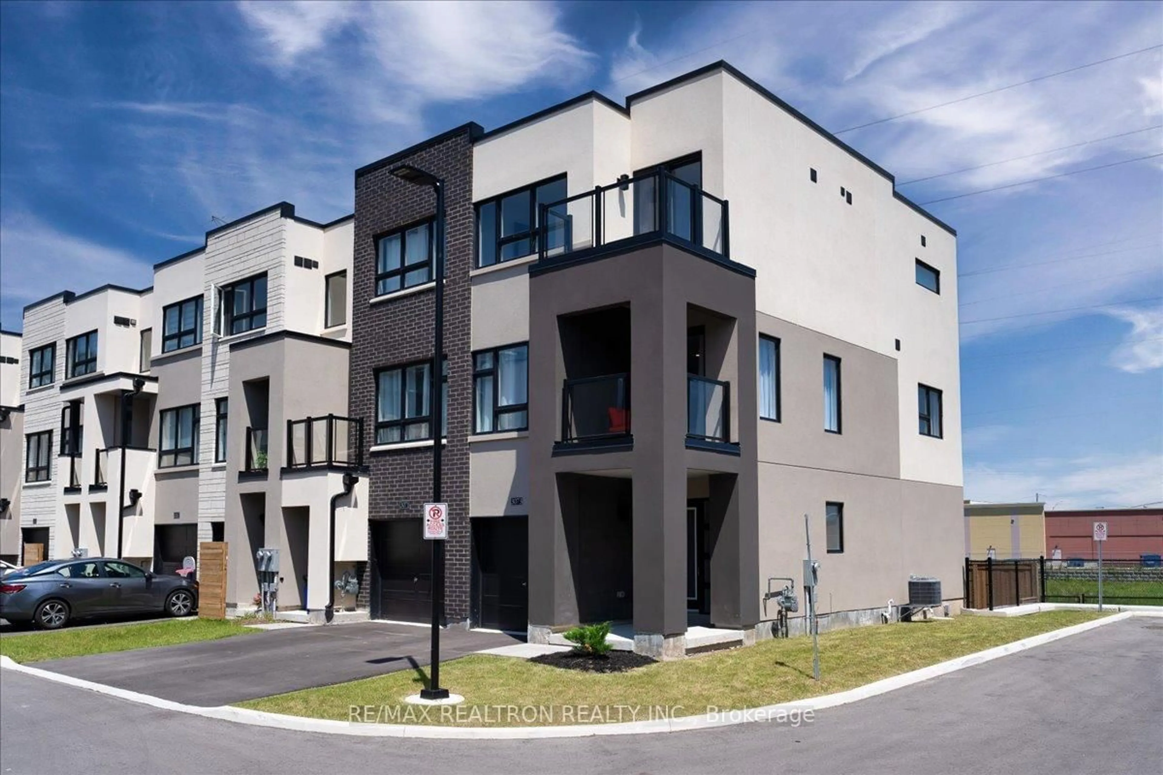 Unknown for 3073 Cherry Blossom Common, Burlington Ontario L7M 2A9
