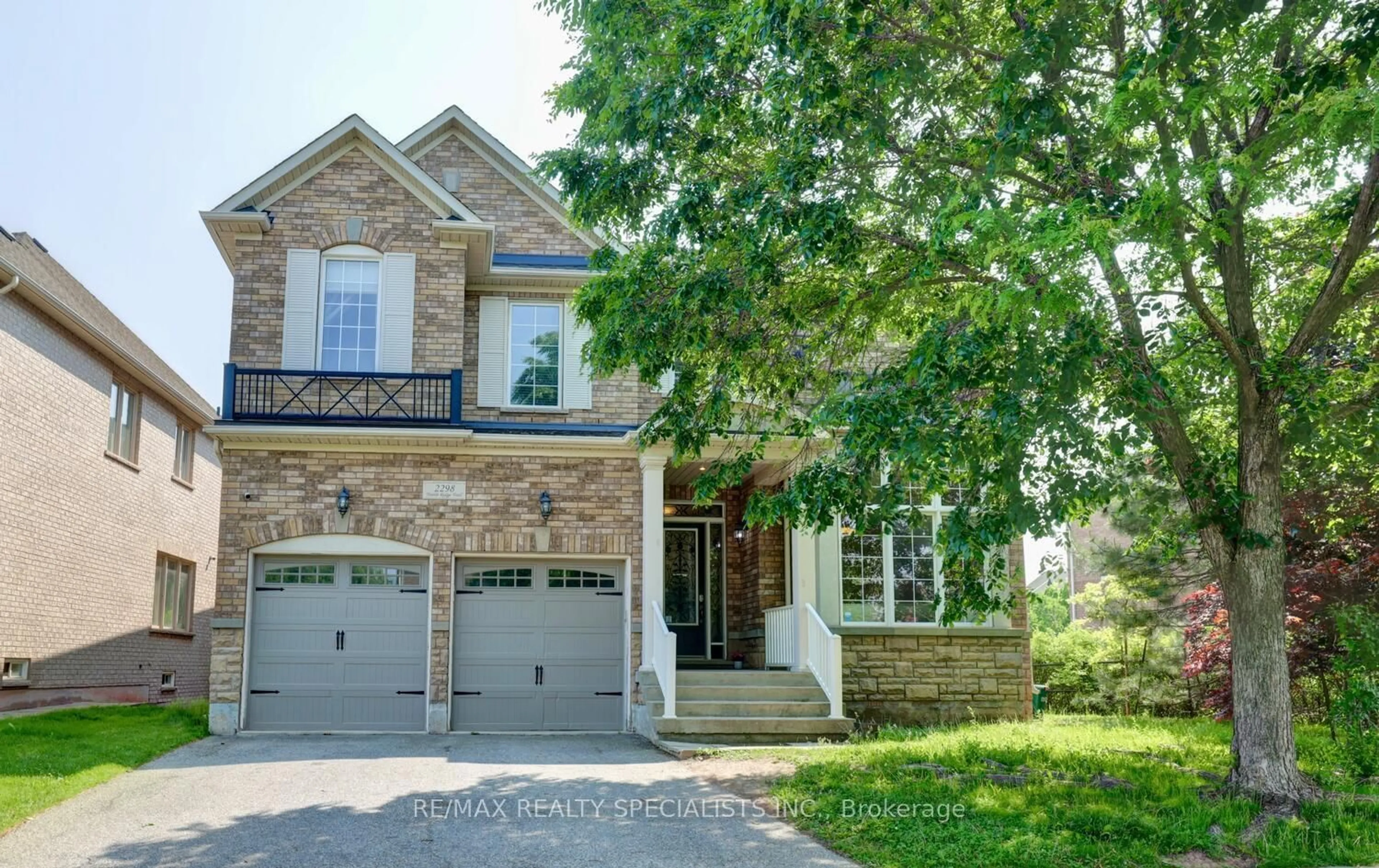 Home with brick exterior material, street for 2298 North Ridge Tr, Oakville Ontario L6H 0C4
