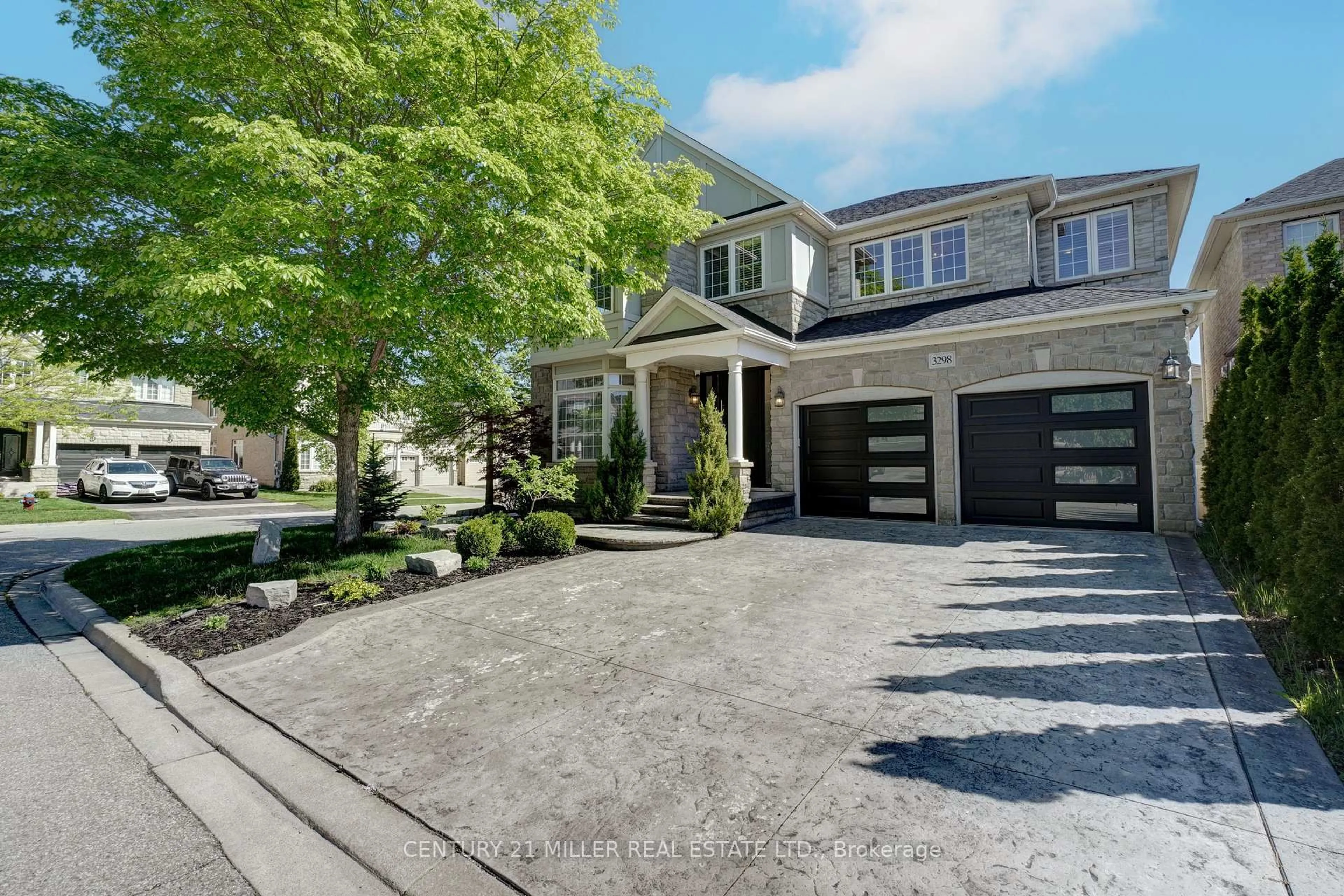 Home with brick exterior material, street for 3298 Liptay Ave, Oakville Ontario L6M 0N1