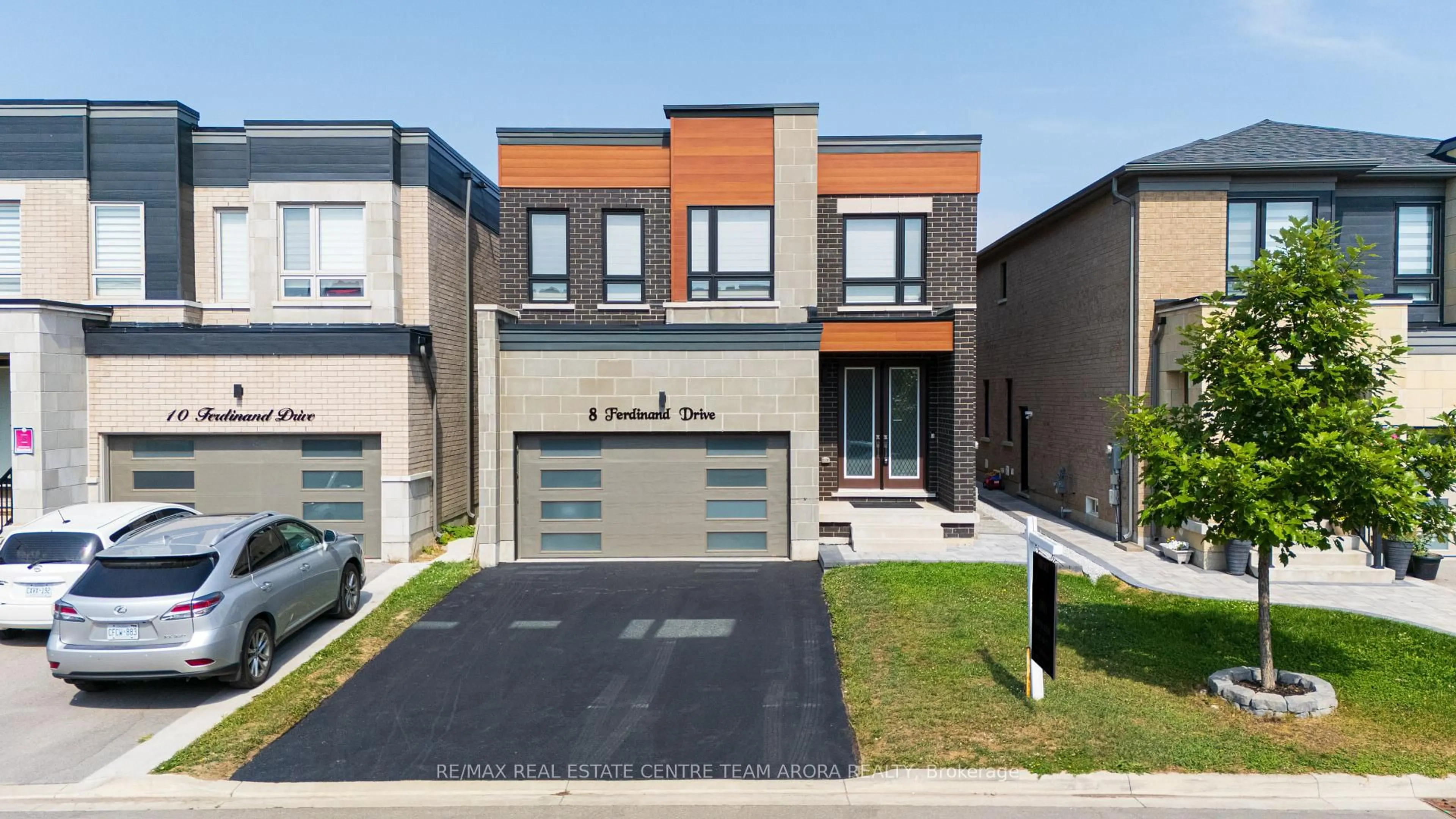 Home with brick exterior material, street for 8 Ferdinand Dr, Brampton Ontario L6Y 2C9