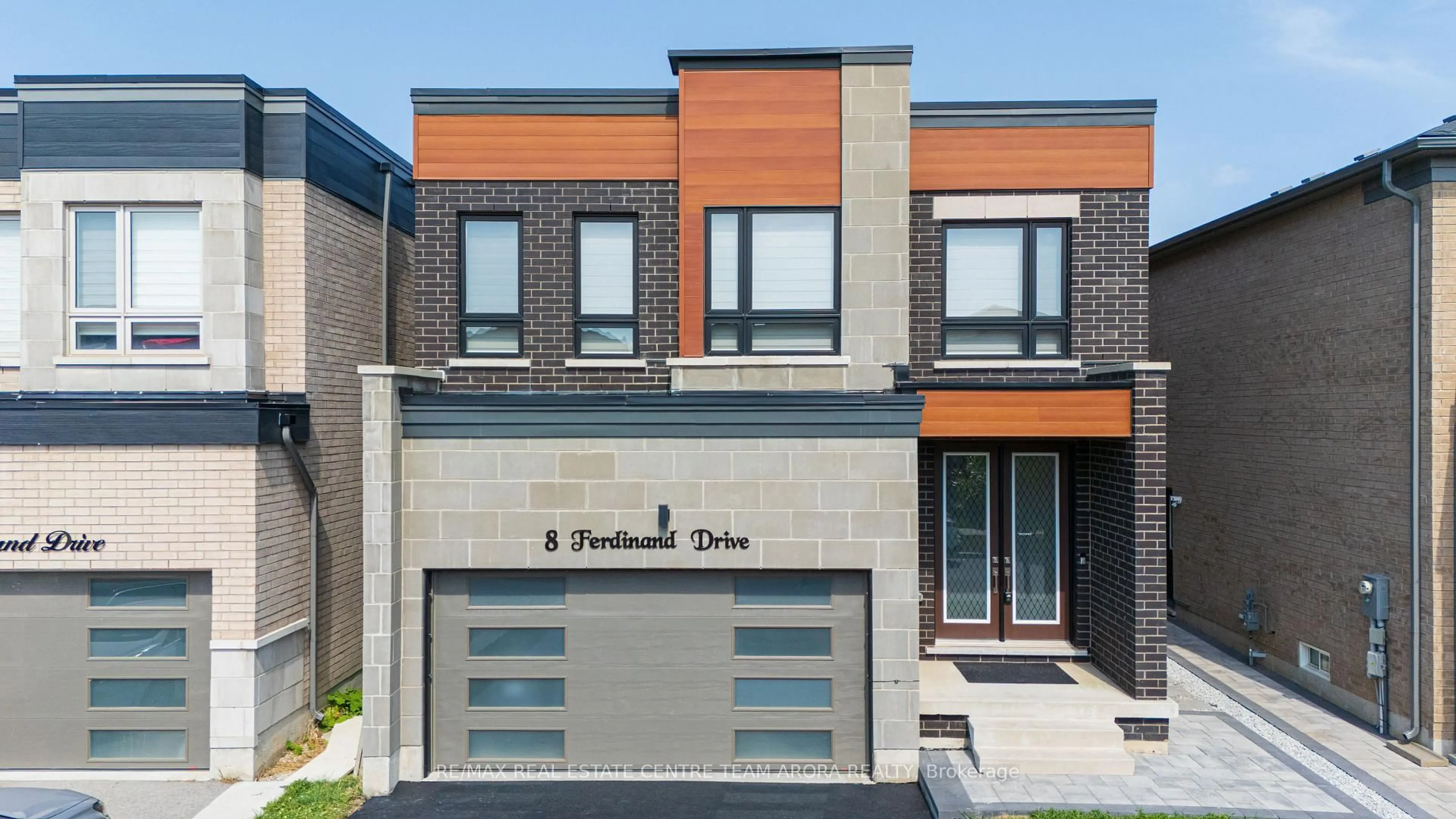 Home with brick exterior material, street for 8 Ferdinand Dr, Brampton Ontario L6Y 2C9