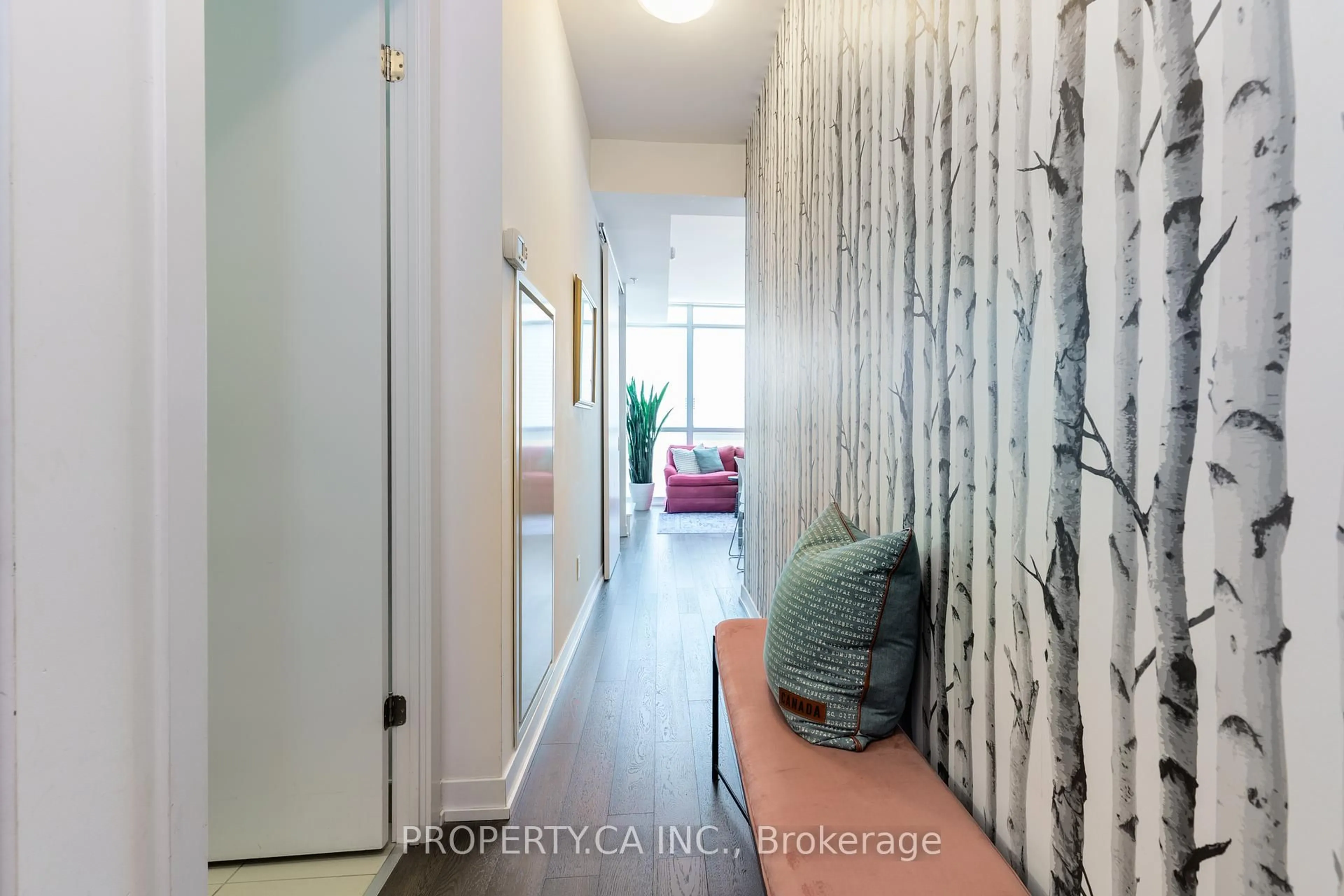 Indoor entryway for 36 Howard Park Ave #207, Toronto Ontario M6R 0A5