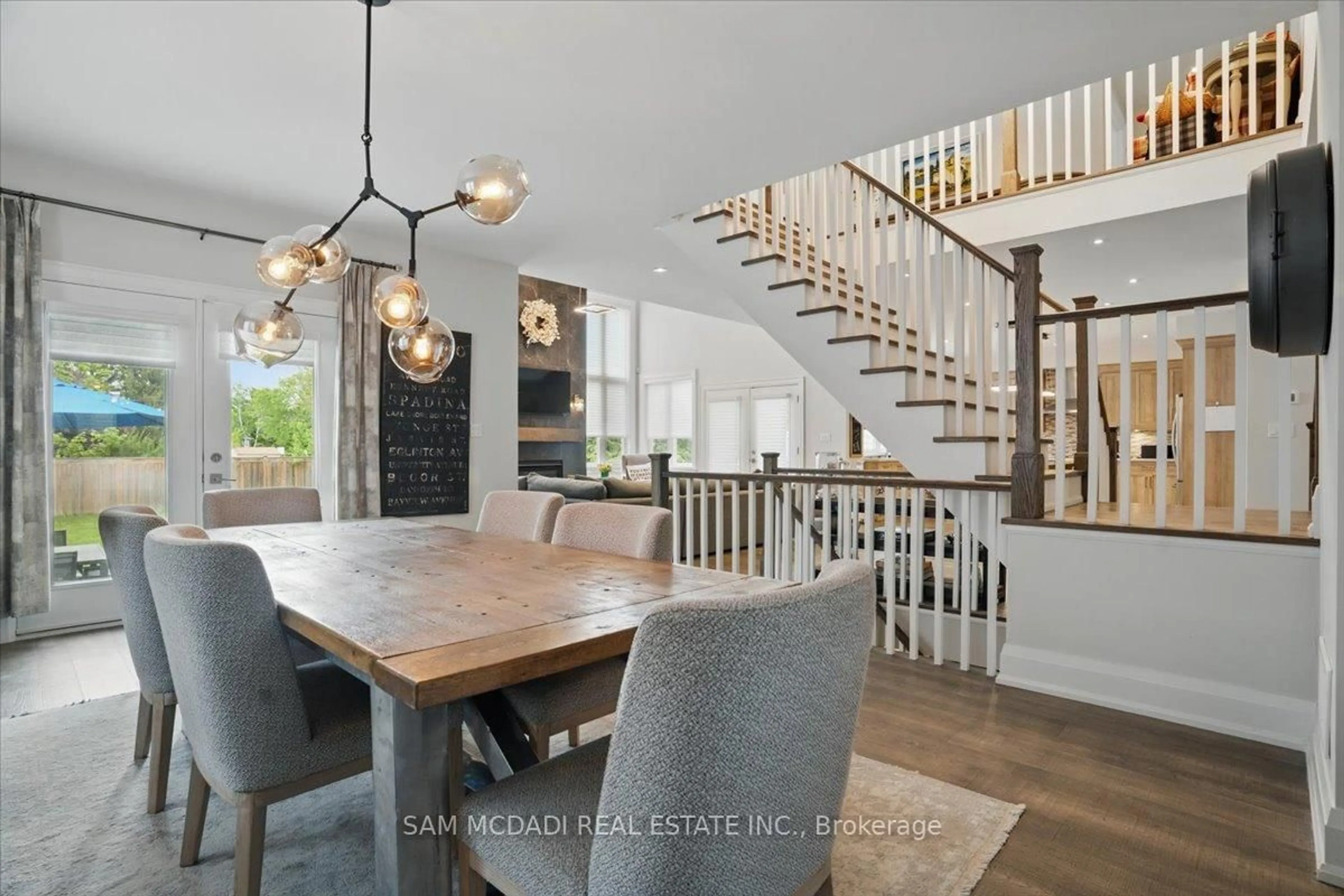 Open concept kitchen, unknown for 2163 Deyncourt Dr, Burlington Ontario L7R 1W2