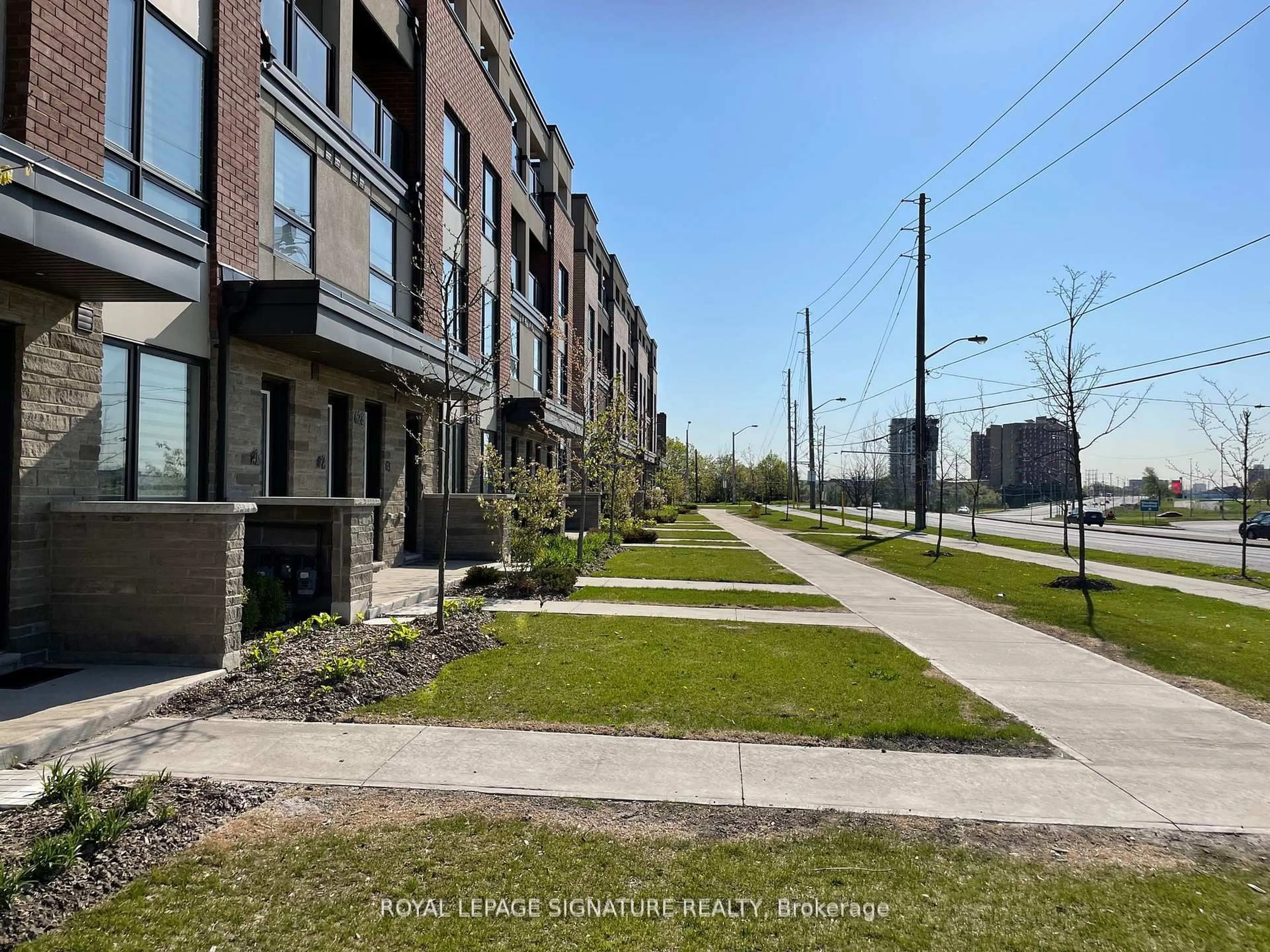 Patio, street for 20 Woodstream Dr #11, Toronto Ontario M9W 0G1