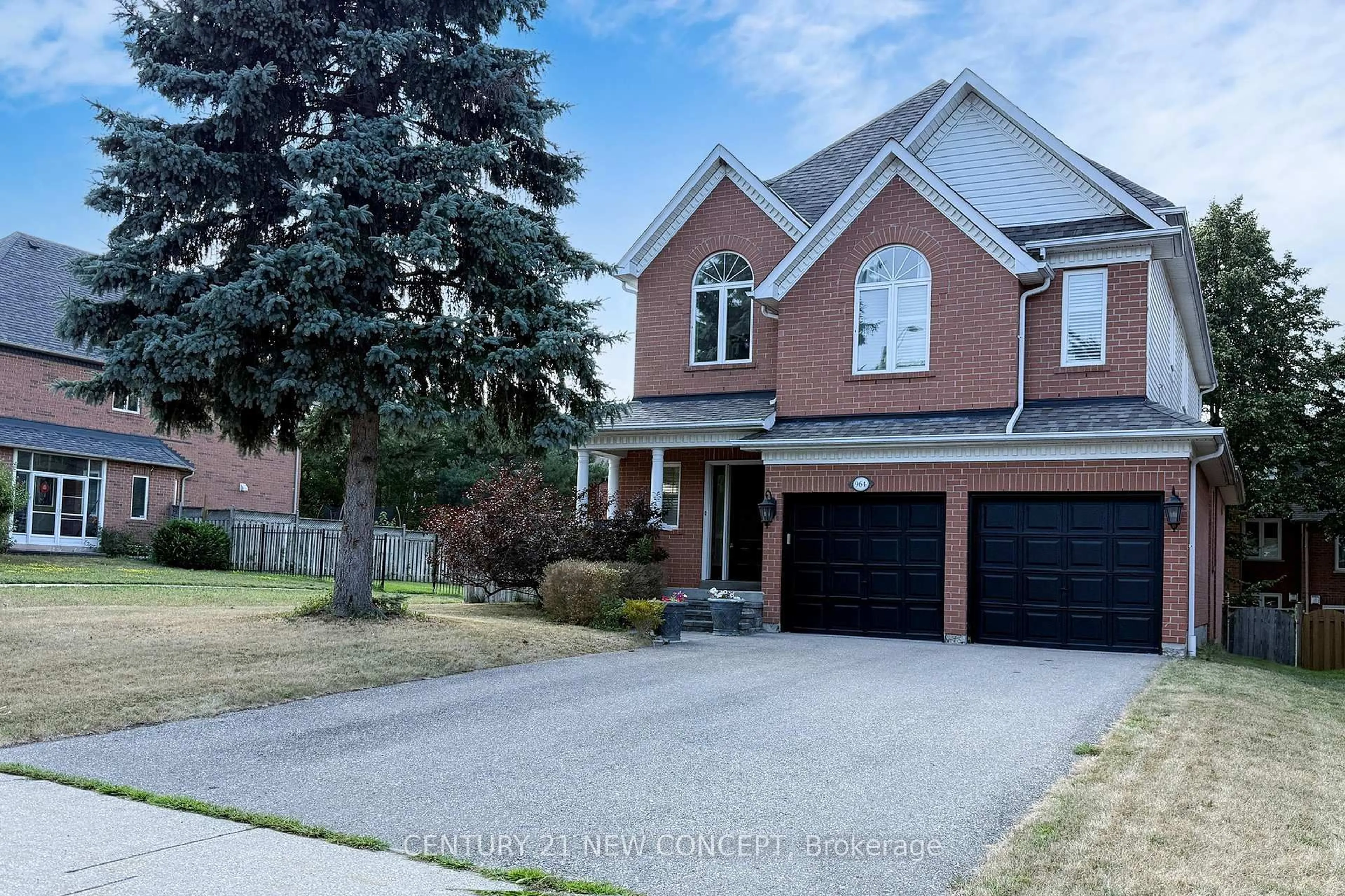 Home with brick exterior material, street for 964 Queen St, Mississauga Ontario L5H 4J7