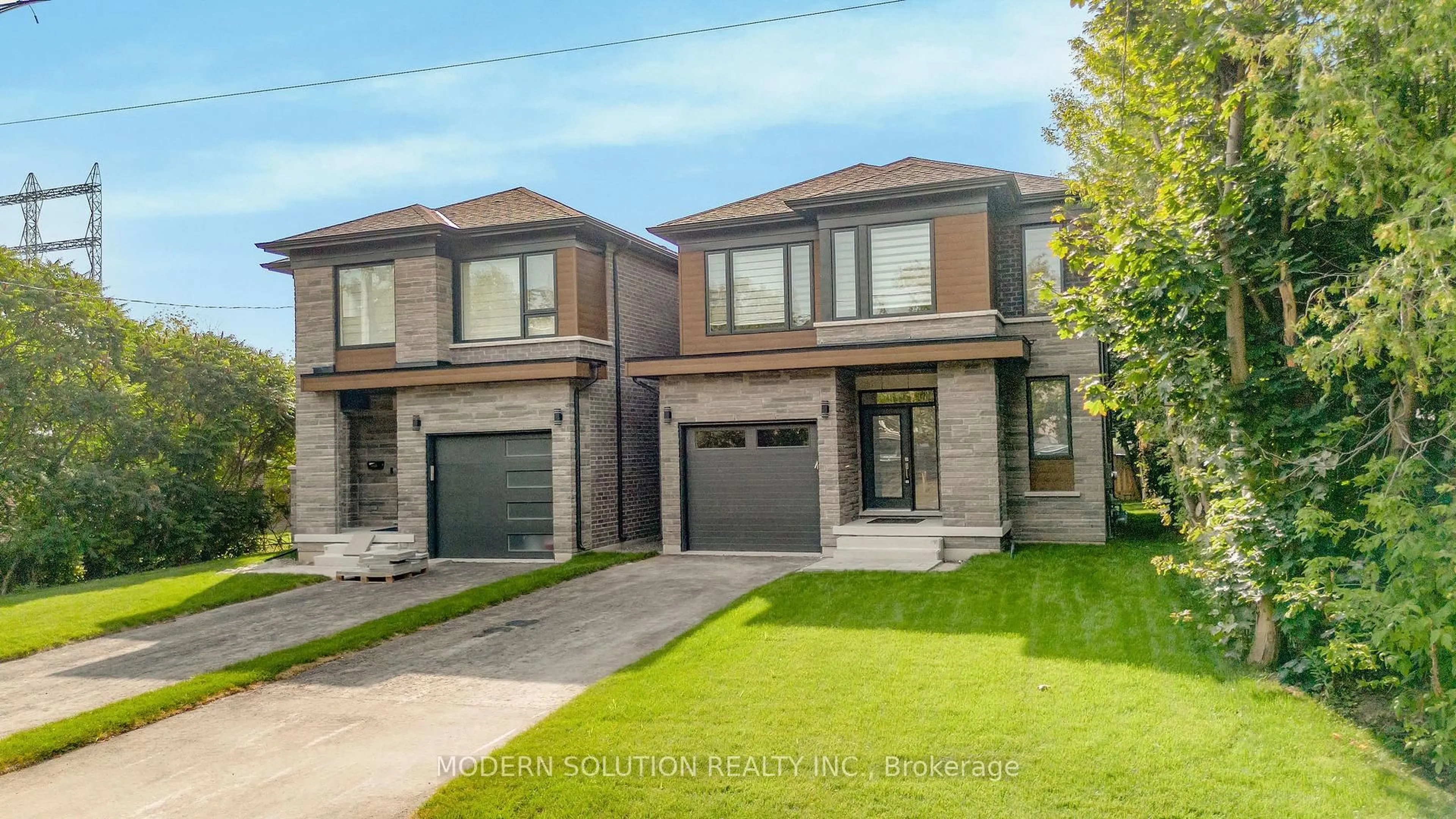 Home with brick exterior material, street for 1088 Casson Ave, Mississauga Ontario L5E 1H6