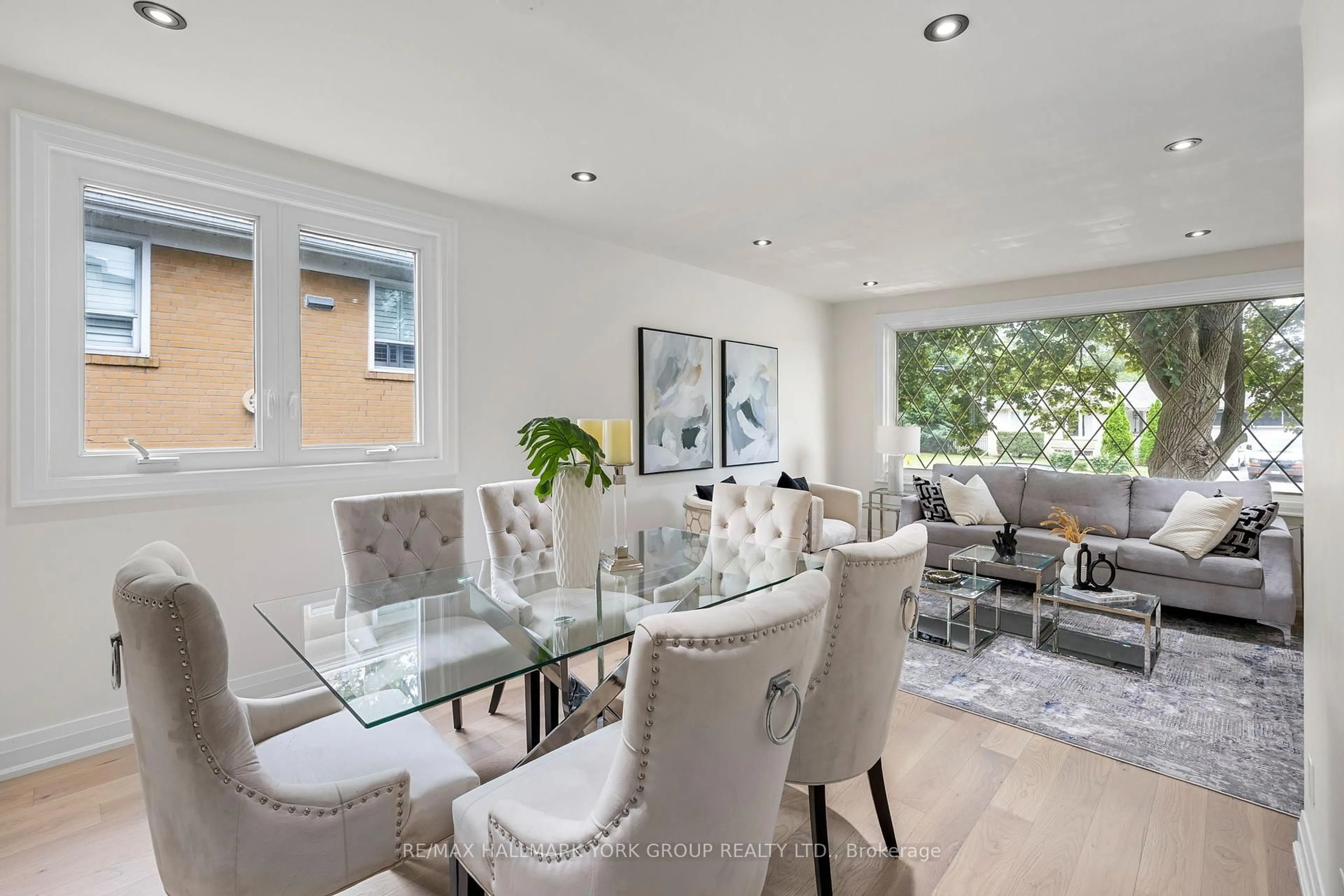 Dining room, unknown for 16 Florida Cres, Toronto Ontario M9M 1P5