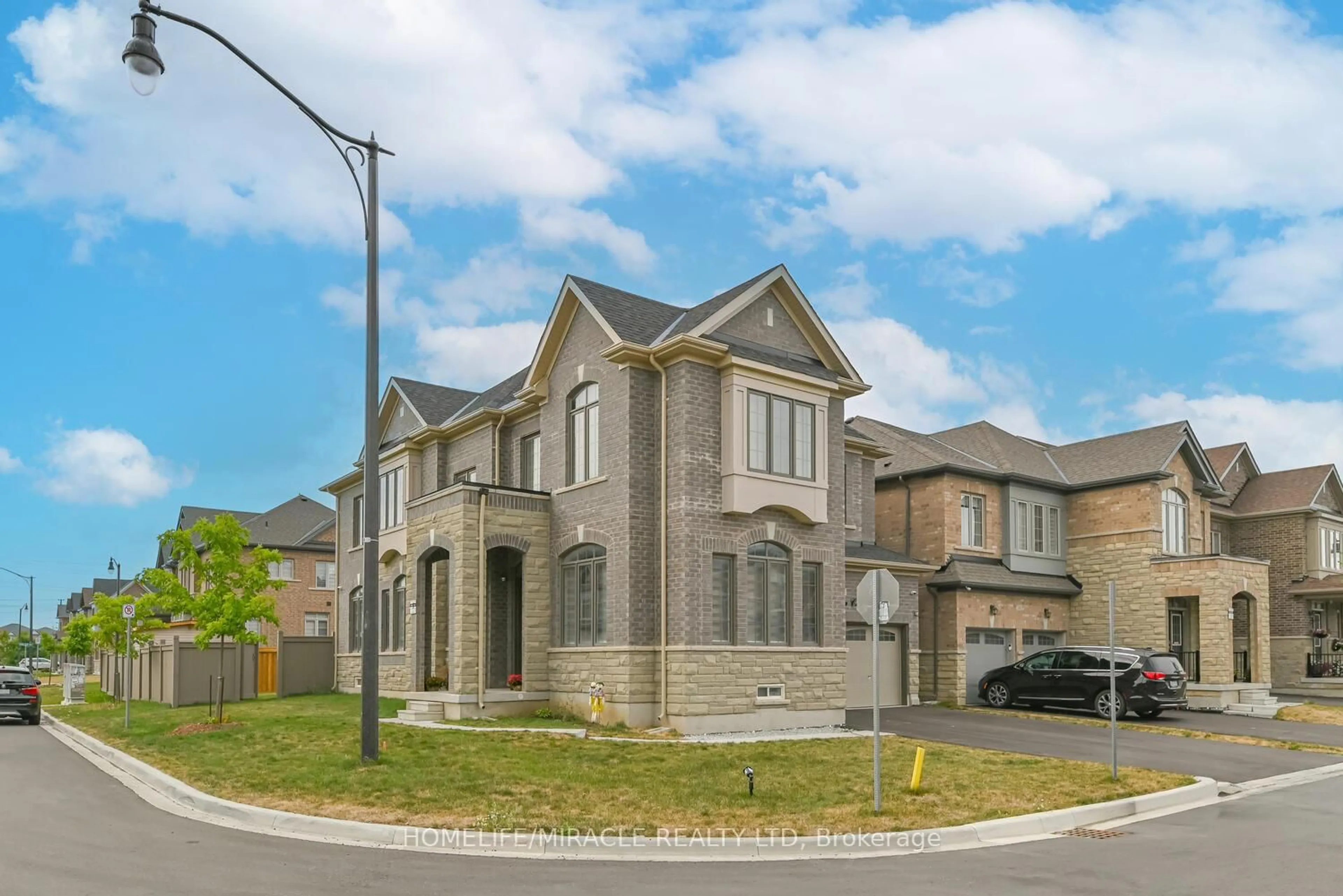Home with brick exterior material, street for 9 Bavenden Cres, Brampton Ontario L6X 0J8