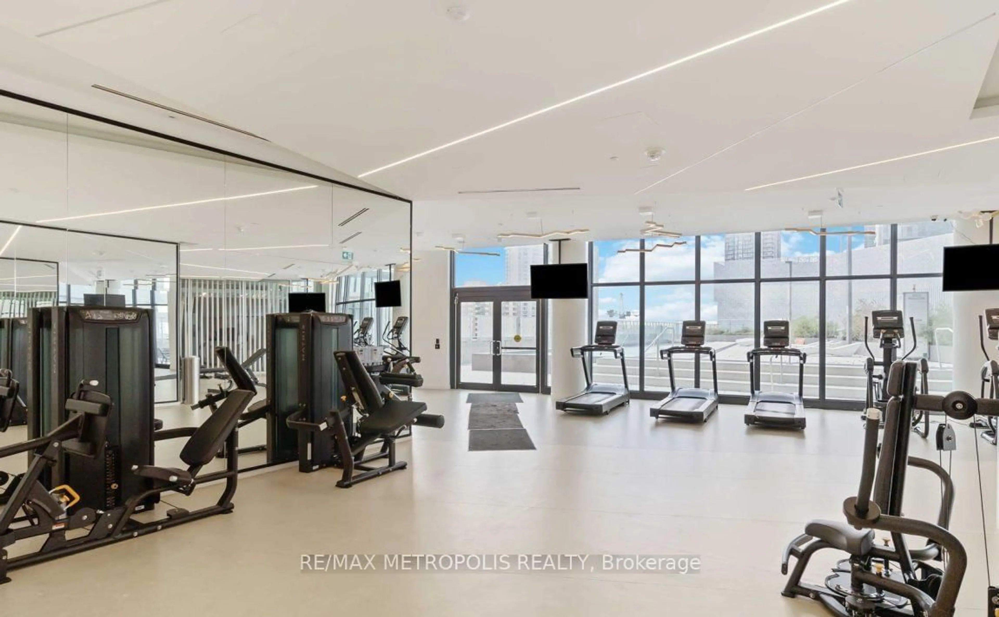 Gym or fitness room for 3900 CONFEDERATION Pkwy #4010, Mississauga Ontario L5B 0M3