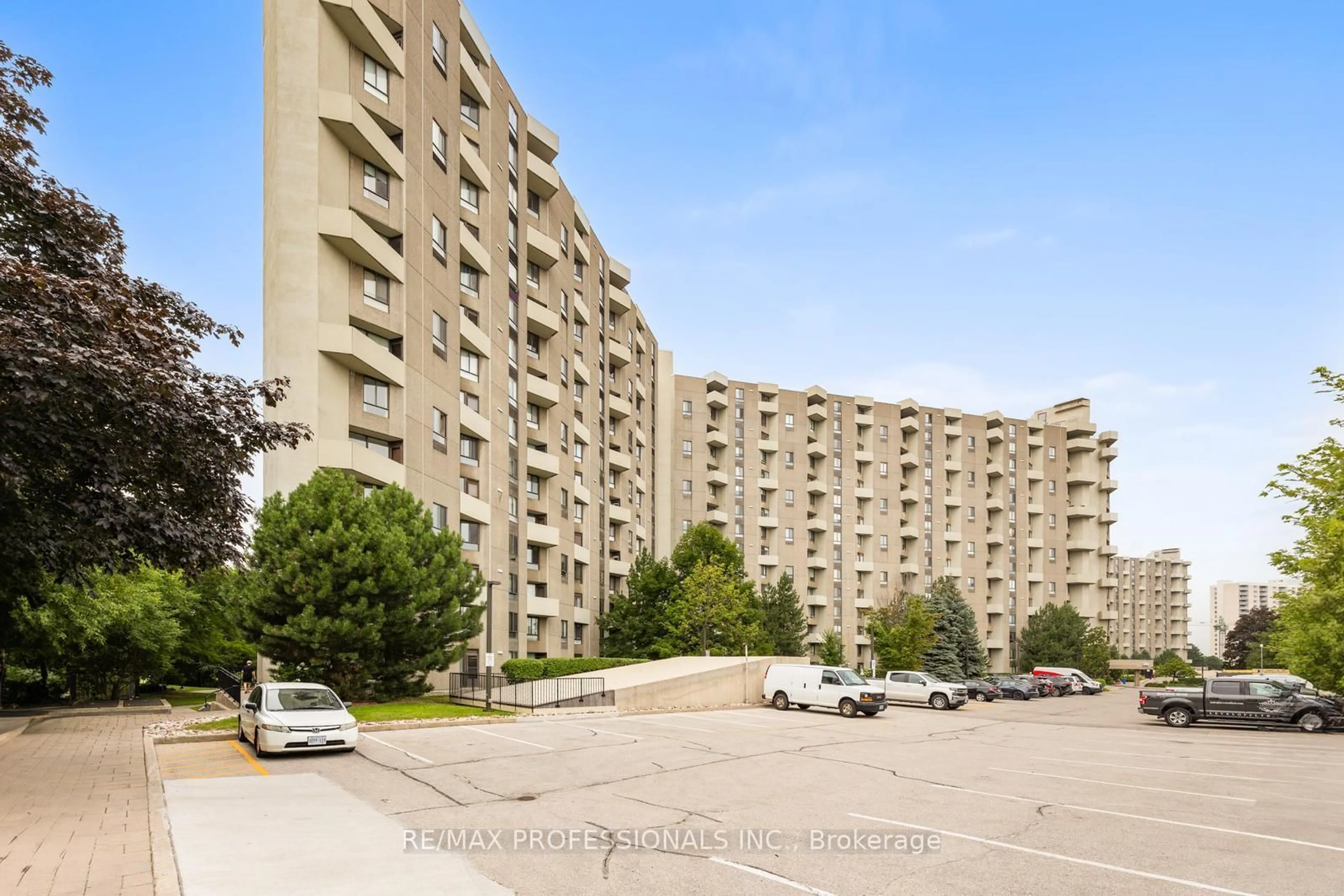 Patio, unknown for 284 Mill Rd #A1, Toronto Ontario M9C 4X8