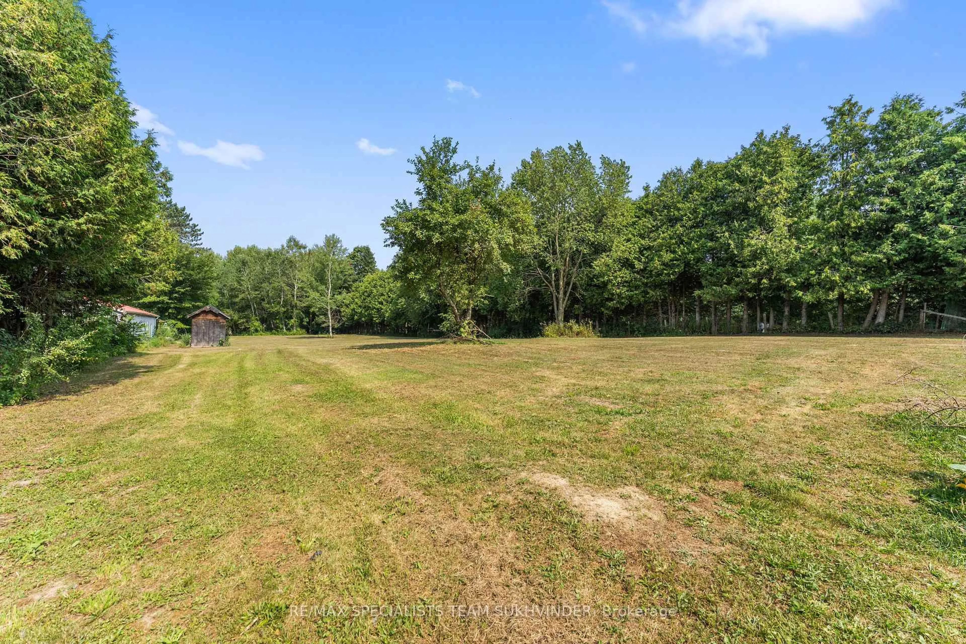 A pic from outside/outdoor area/front of a property/back of a property/a pic from drone, forest/trees view for 4886 Olde Base Line Rd, Caledon Ontario L7C 0J9