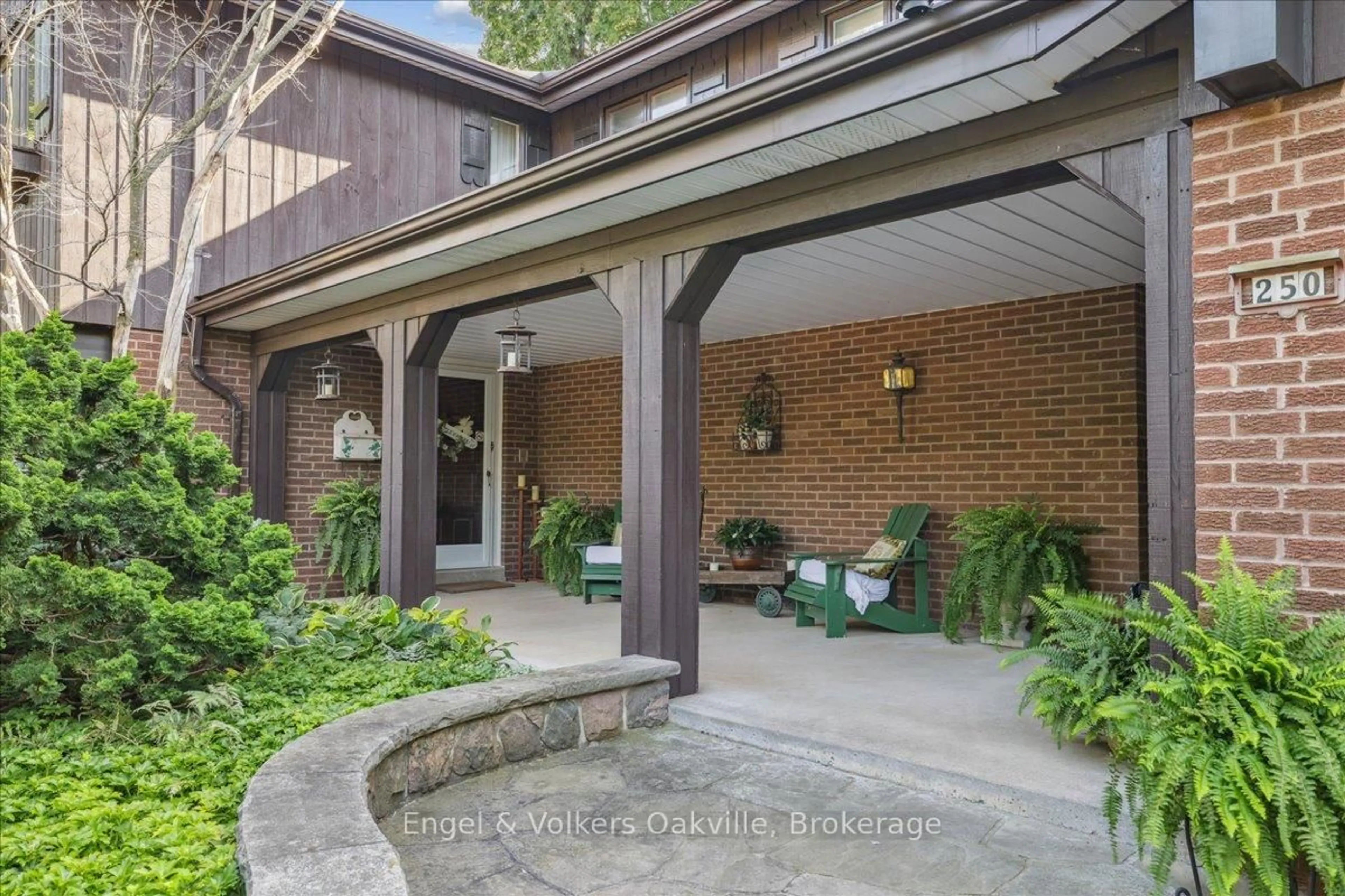 Unknown for 250 Gatestone Ave, Oakville Ontario L6J 5R9