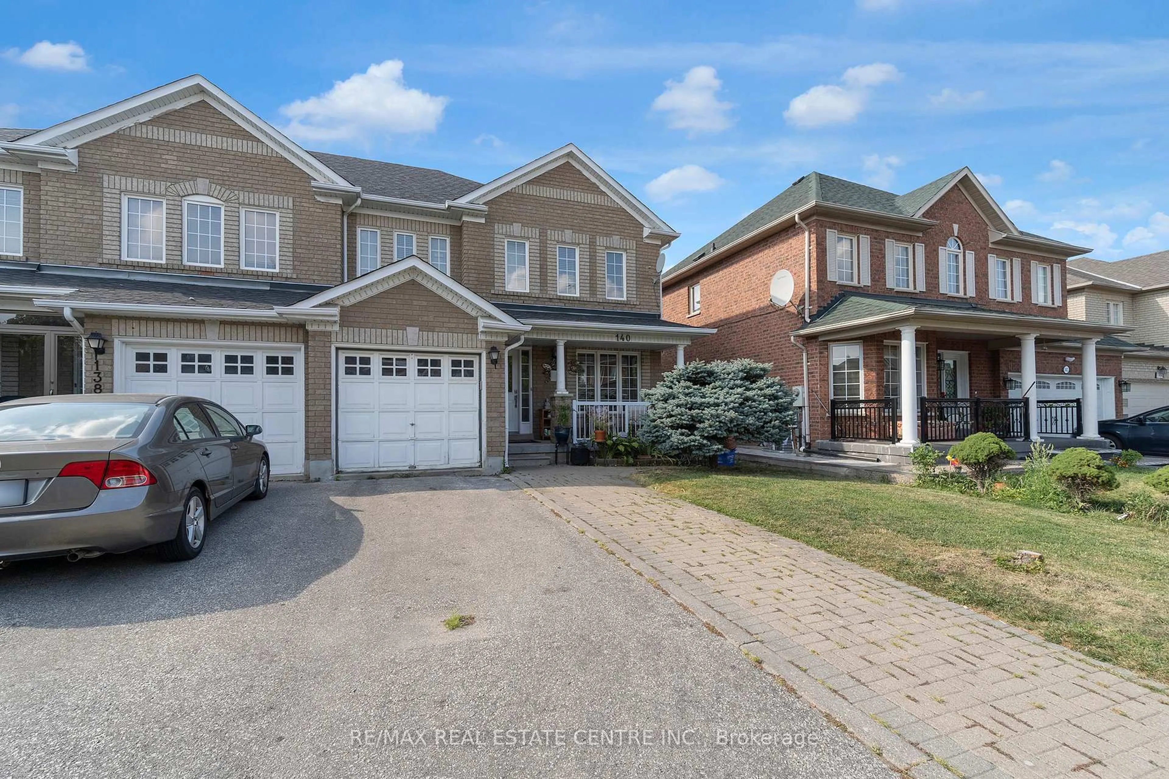 Home with brick exterior material, street for 140 Saintsbury Cres, Brampton Ontario L6R 2W4