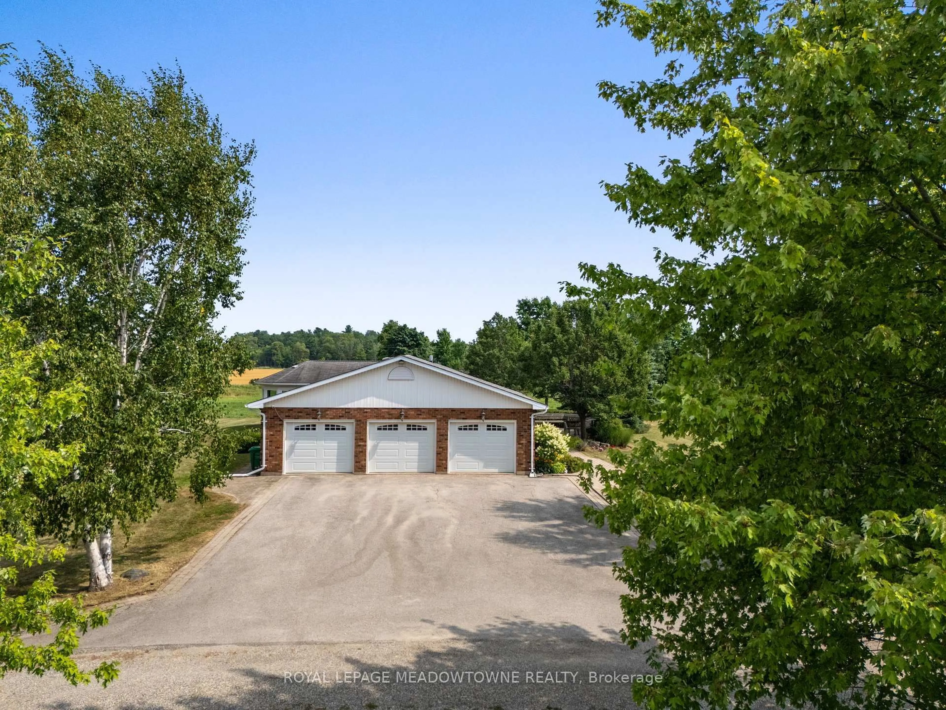 A pic from outside/outdoor area/front of a property/back of a property/a pic from drone, unknown for 13443 Winston Churchill Blvd, Caledon Ontario L7C 1S4