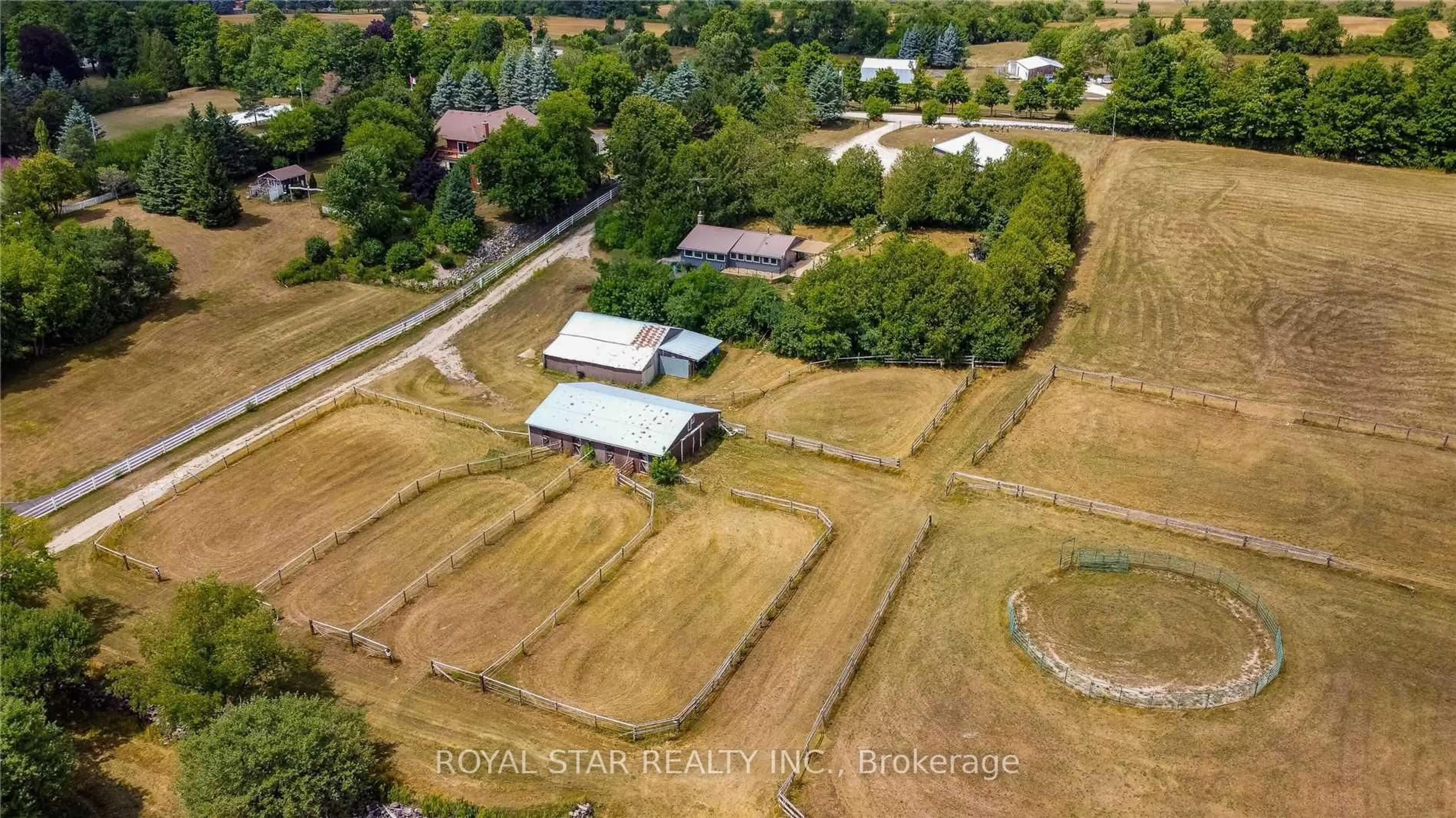 A pic from outside/outdoor area/front of a property/back of a property/a pic from drone, building for 3110 30 Side Rd, Milton Ontario L0P 1B0