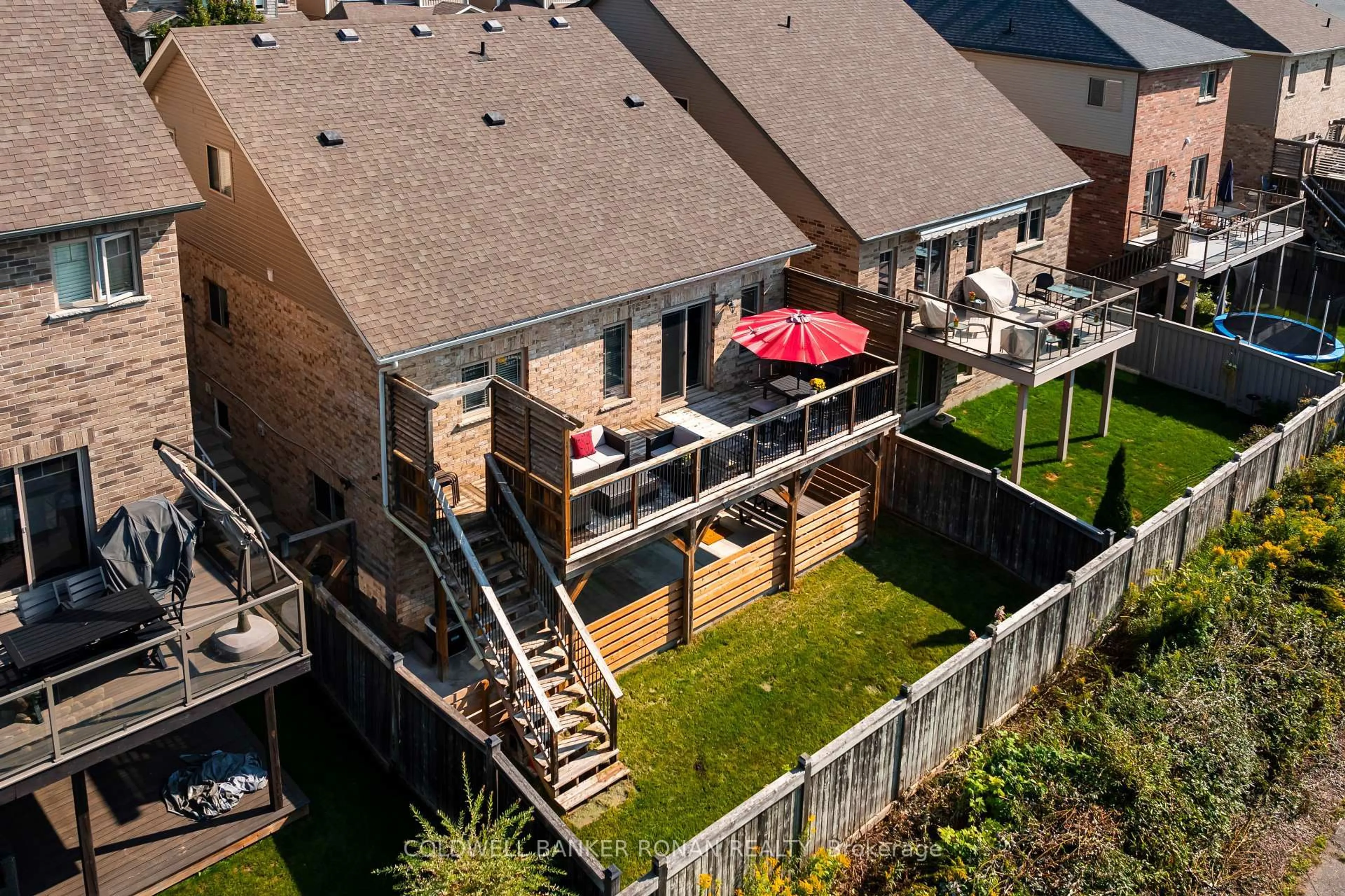 A pic from outside/outdoor area/front of a property/back of a property/a pic from drone, unknown for 46 Preston Dr, Orangeville Ontario L9W 0C6