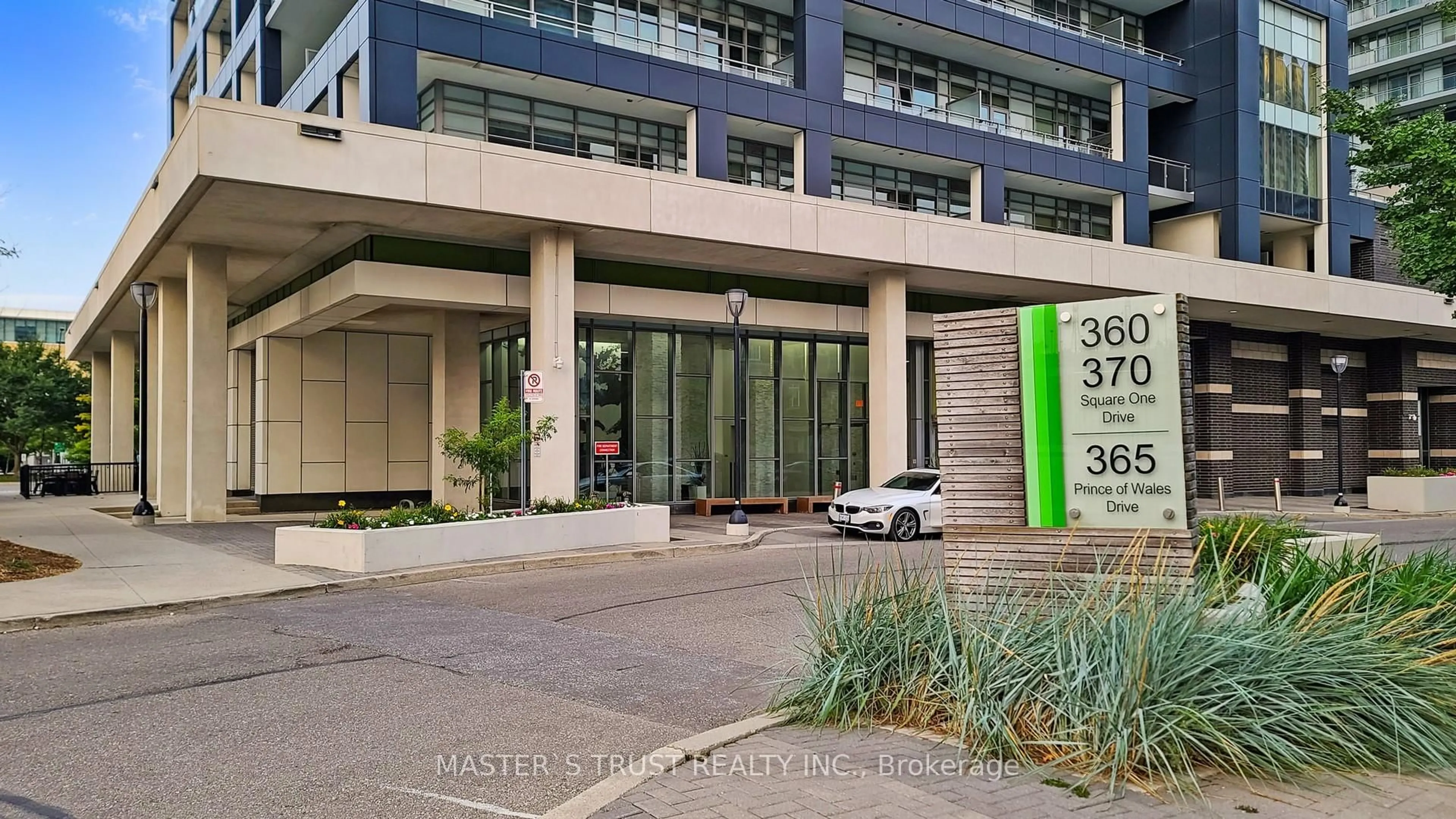Indoor foyer for 360 Square One Dr #1203, Mississauga Ontario L5B 0G7