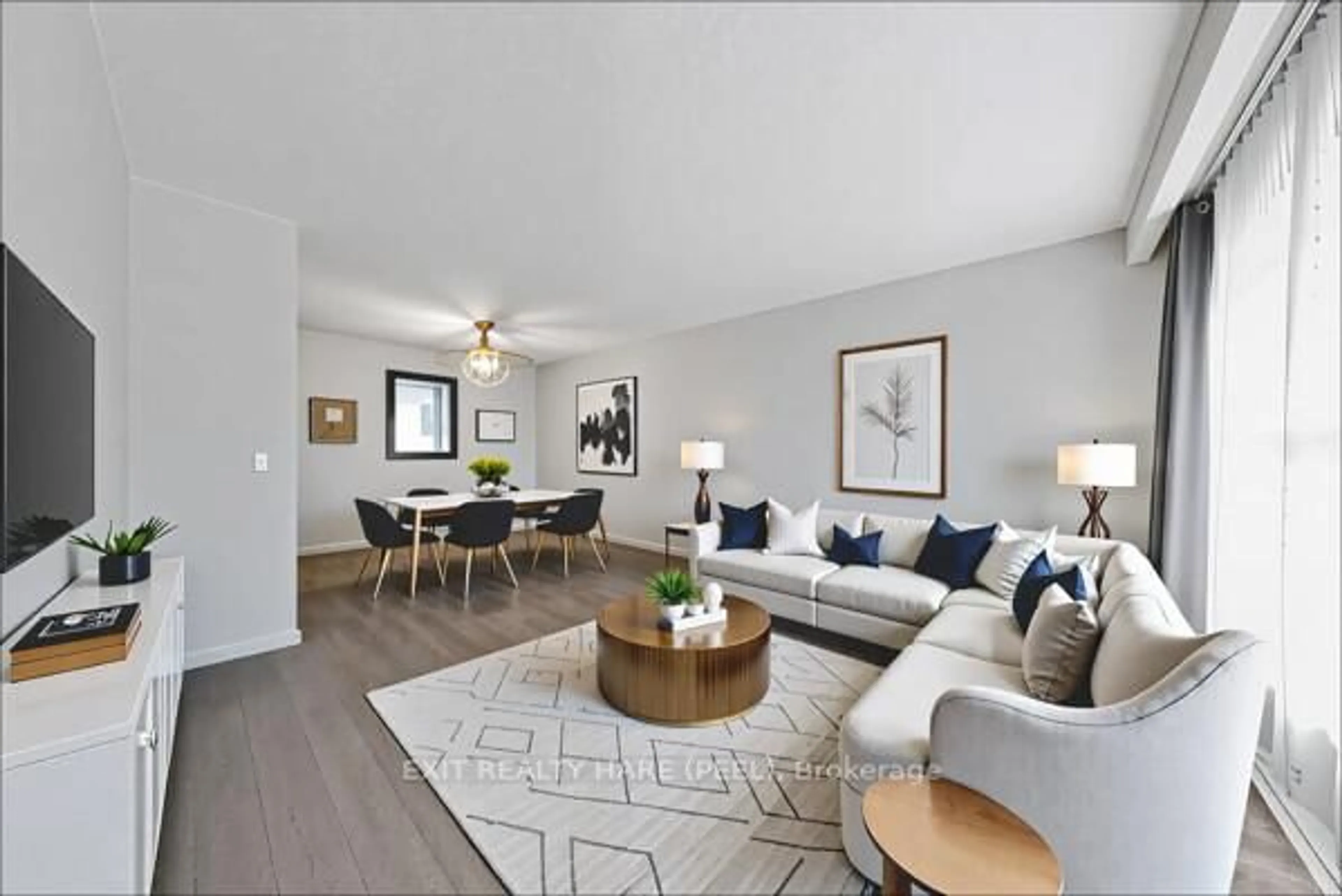 Living room with furniture, unknown for 16 Lynwood Crt, Brampton Ontario L6V 2X4