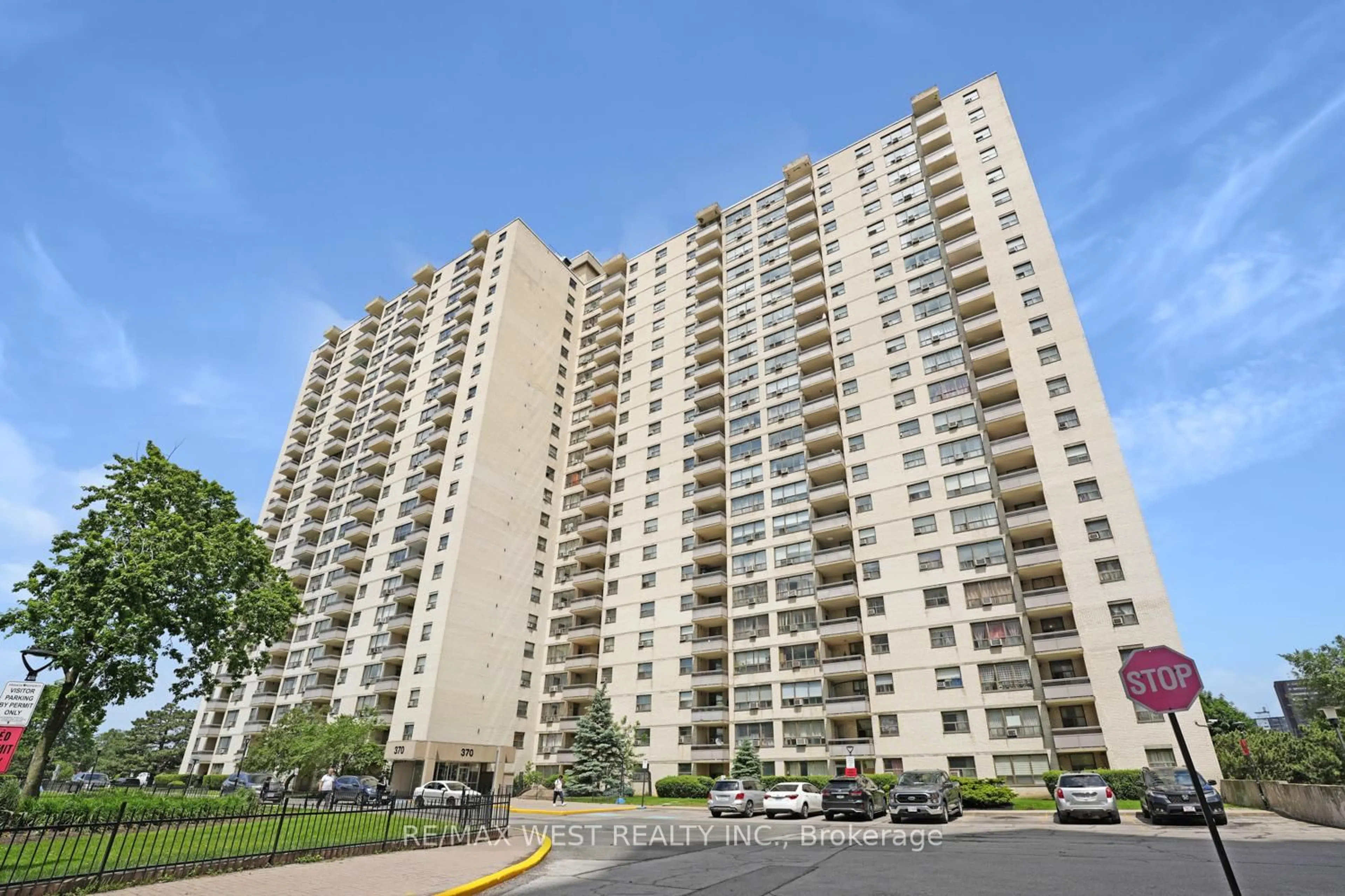 Unknown for 370 Dixon Rd #1410, Toronto Ontario M9R 1T2