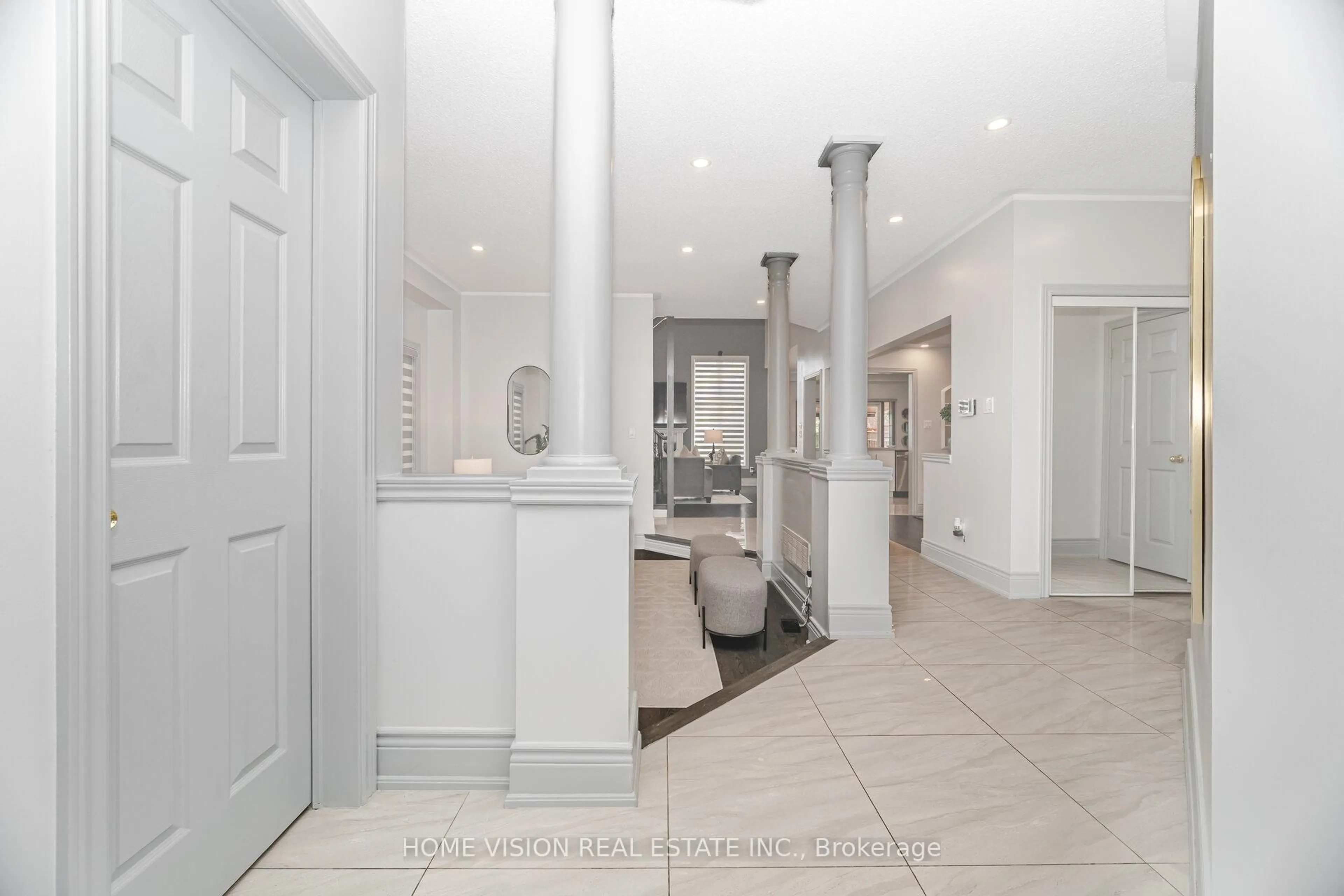 Unknown for 6560 Western Skies Way, Mississauga Ontario L5W 1G4