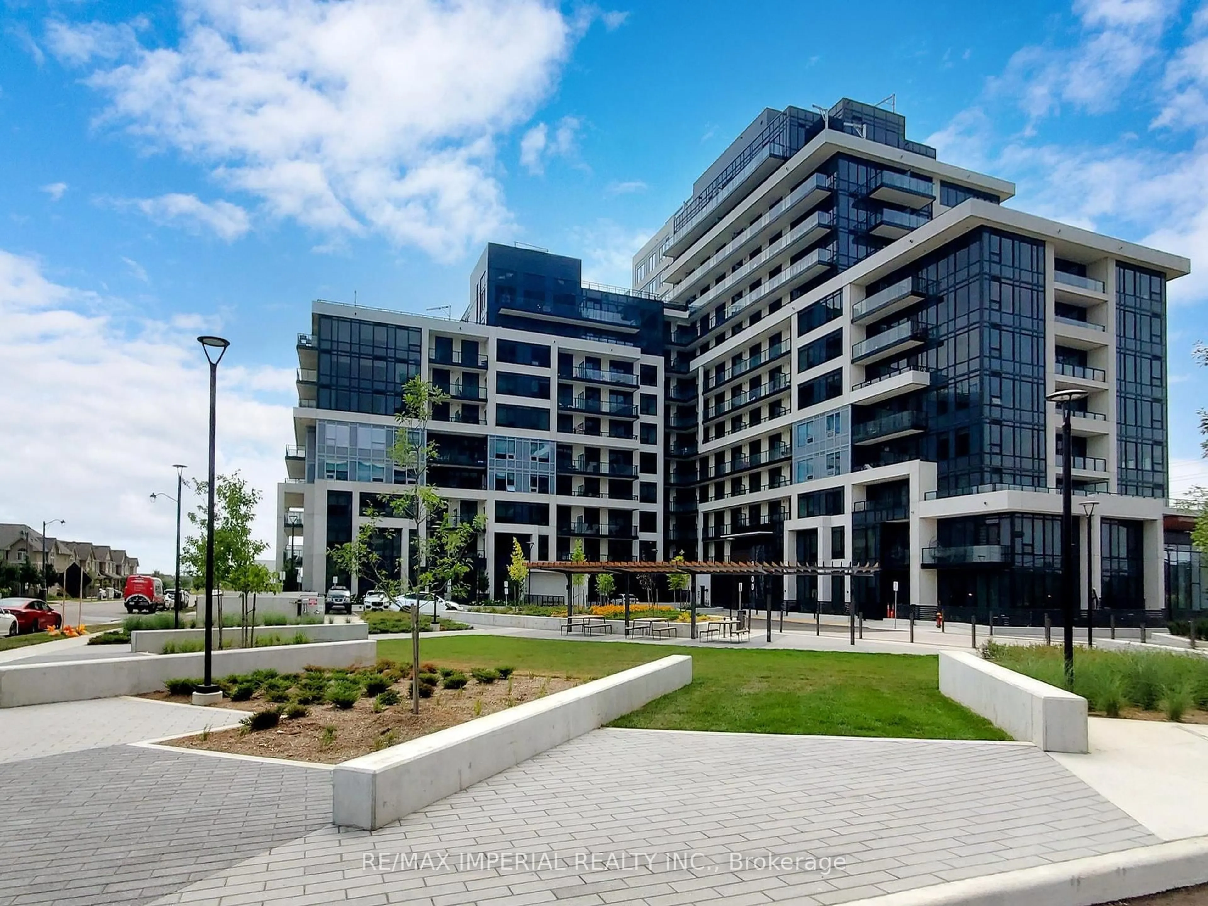 Indoor foyer for 3200 William Coltson Ave #328, Oakville Ontario L6H 7W6