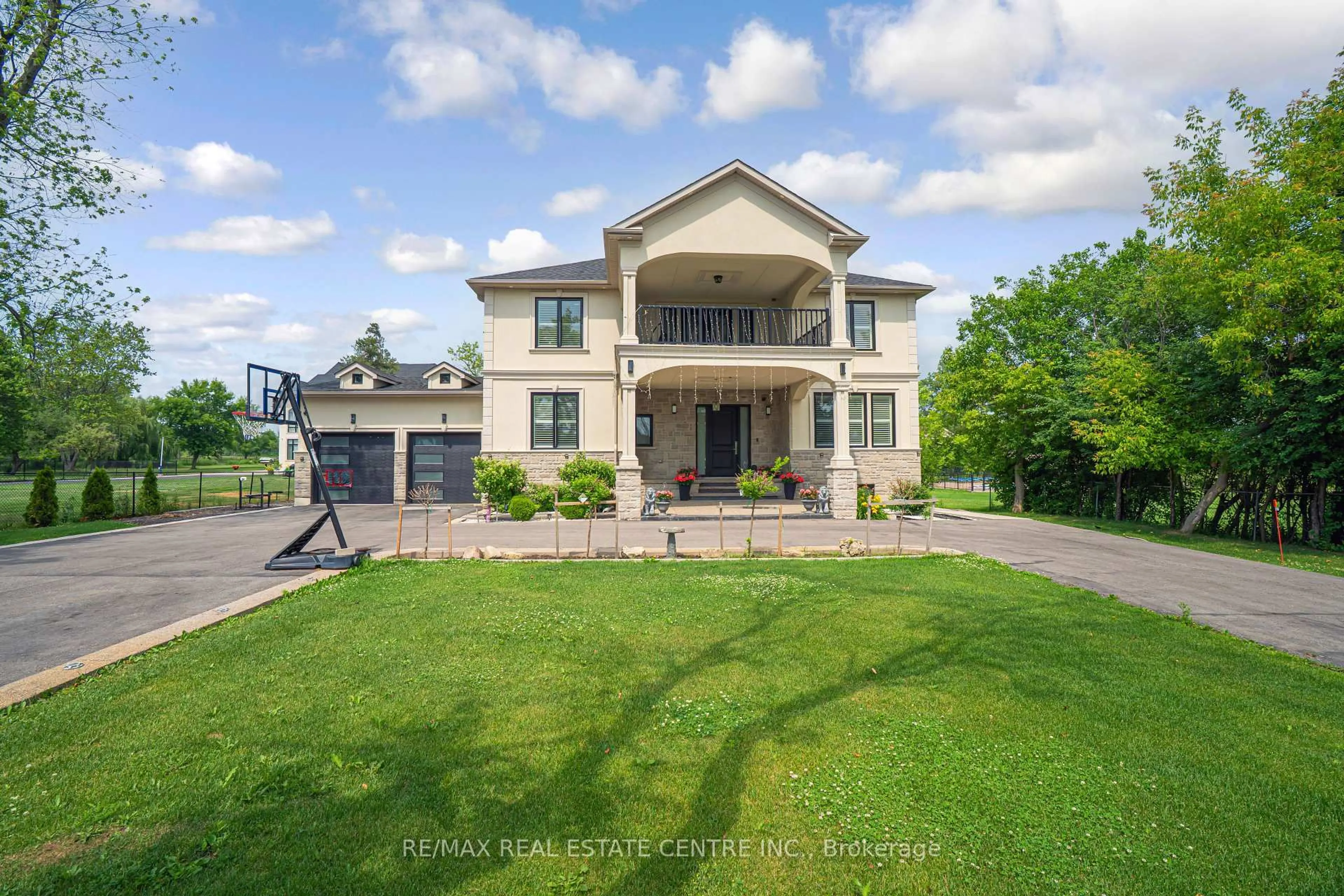 A pic from outside/outdoor area/front of a property/back of a property/a pic from drone, water/lake/river/ocean view for 9051 8th Line, Halton Hills Ontario L7G 4S5