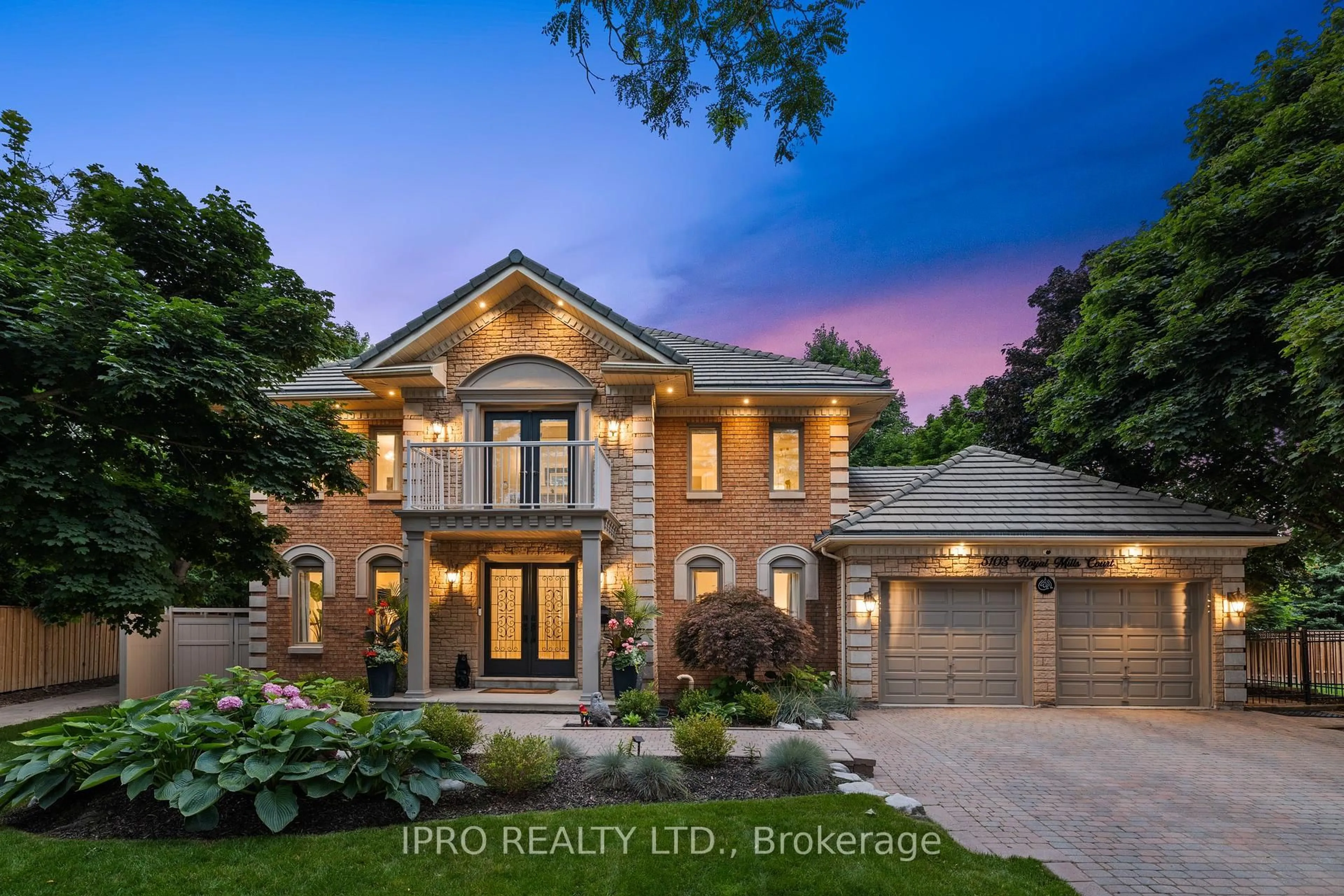 Home with brick exterior material, street for 5103 Royal Mills Crt, Mississauga Ontario L5M 4X9
