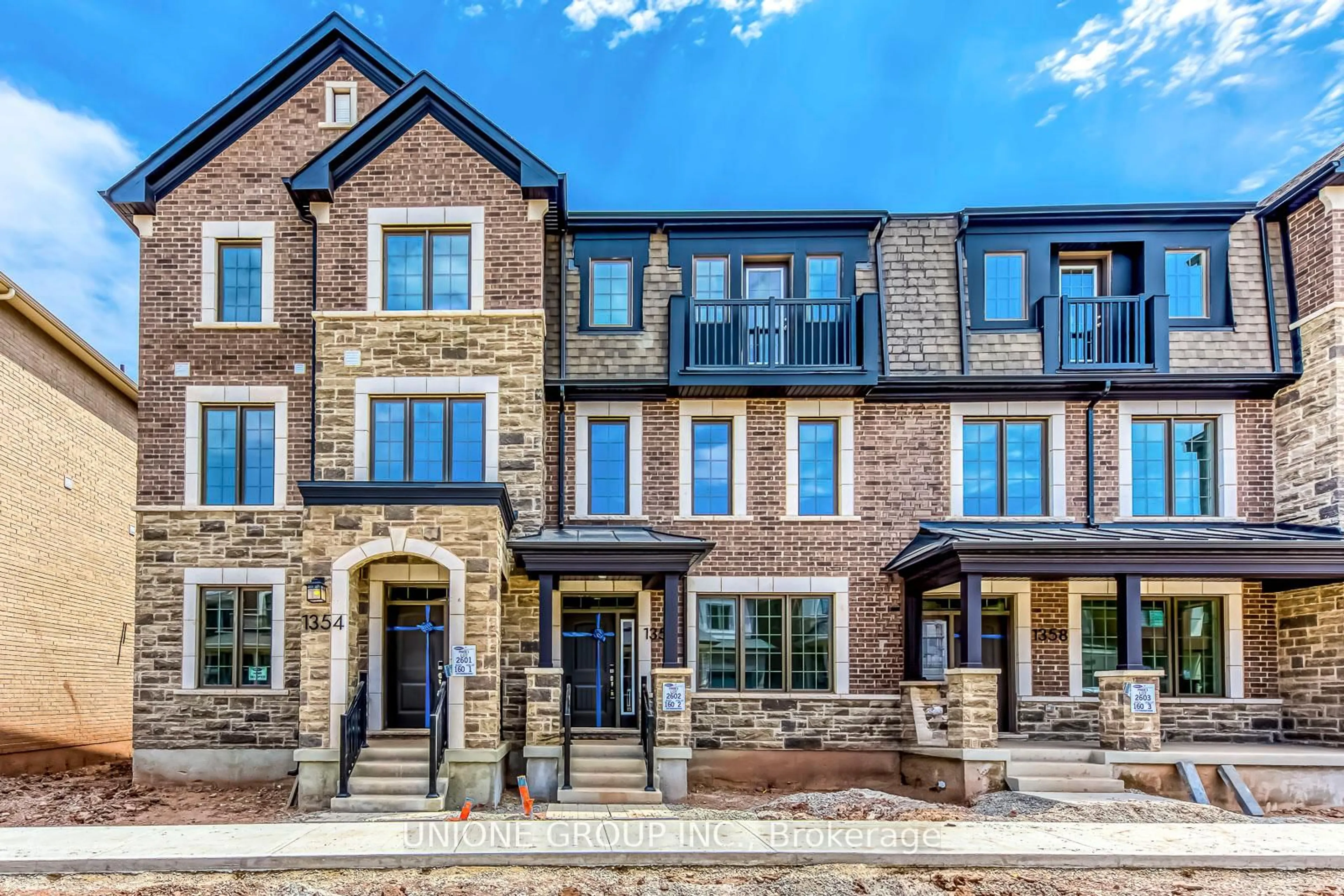 Home with brick exterior material, street for 1356 Ripplewood Ave, Oakville Ontario L6M 5P1