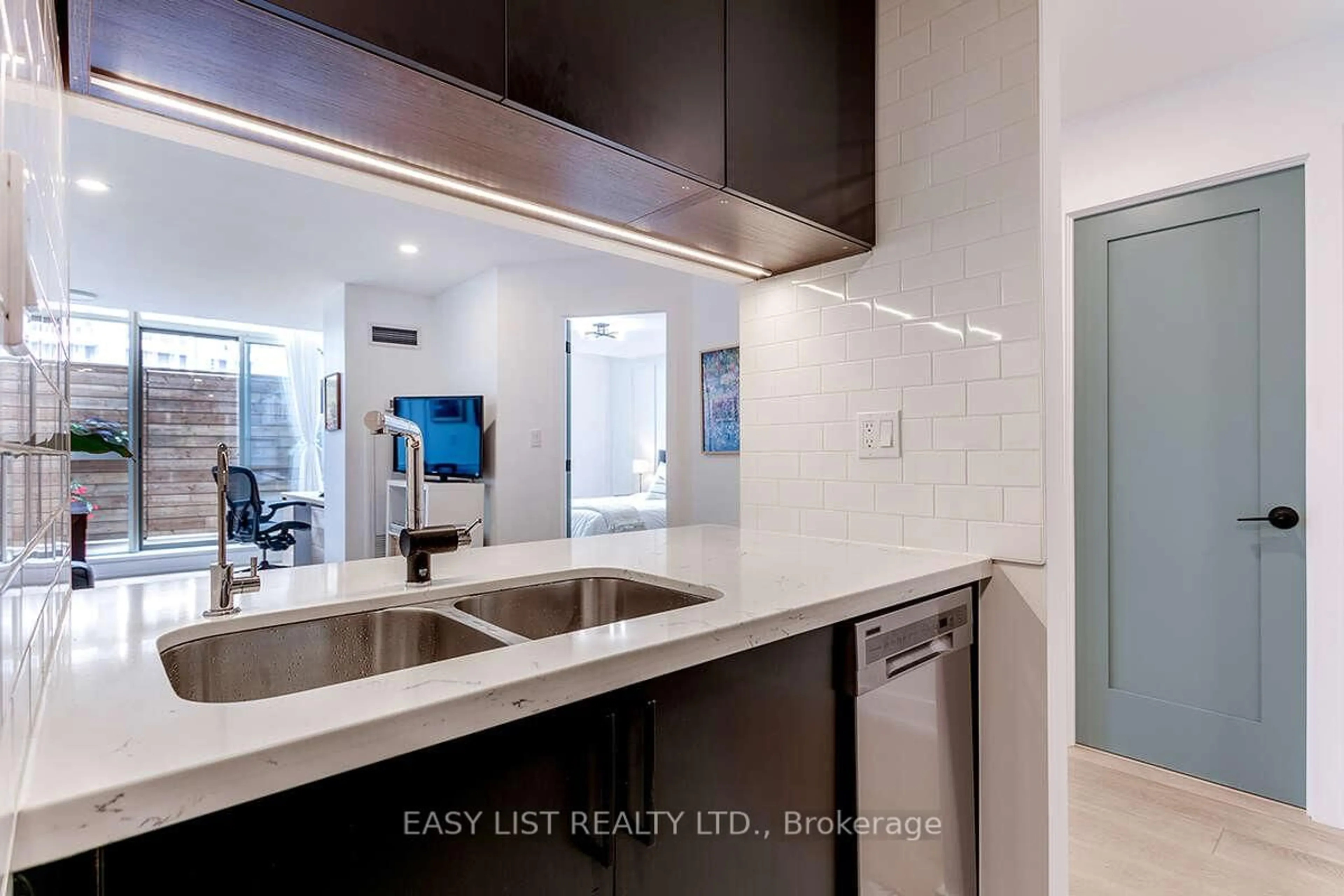 Unknown for 24 Southport St #155, Toronto Ontario M6S 4Z1
