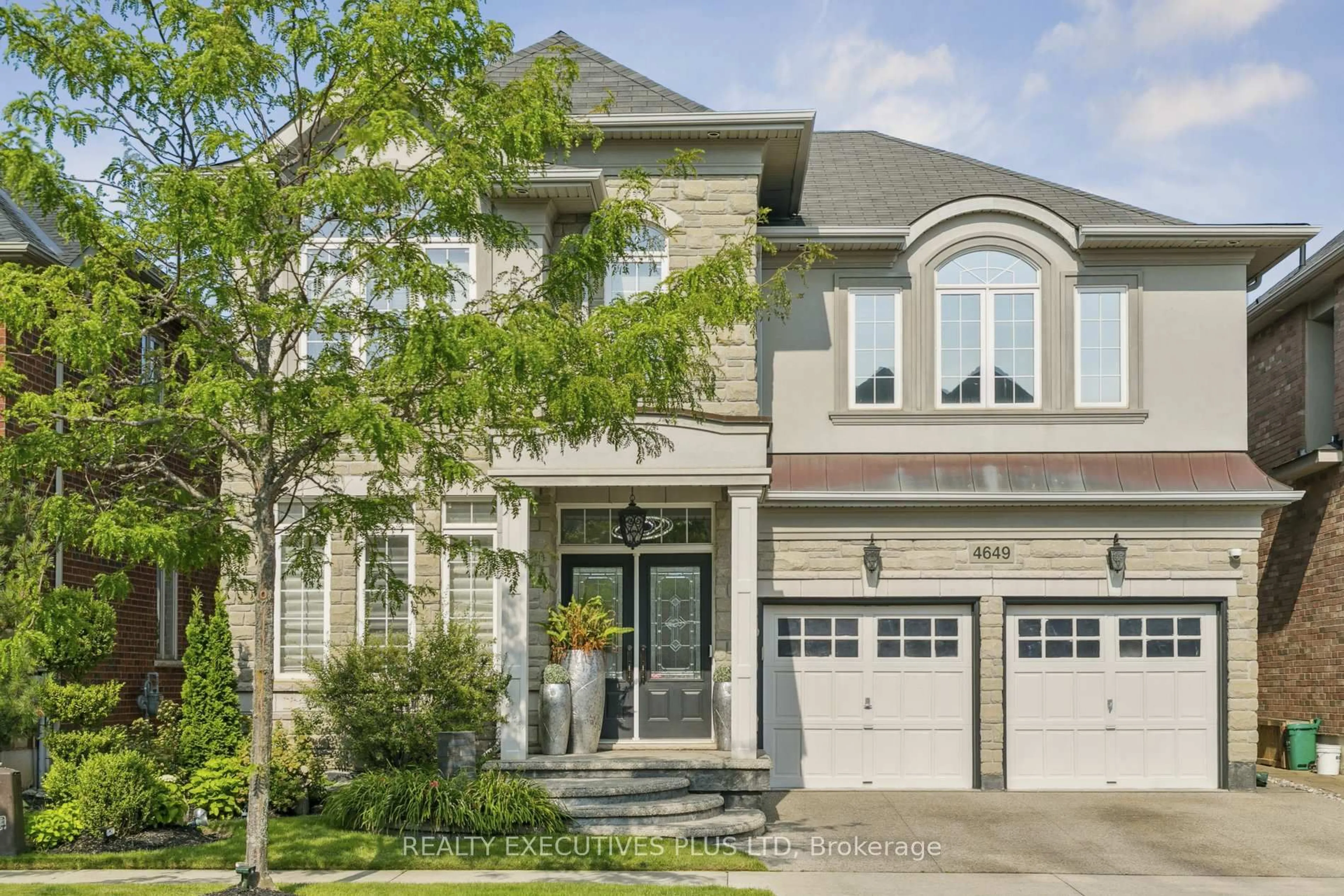 Home with brick exterior material, street for 4649 Simmons Rd, Burlington Ontario L7M 0E9