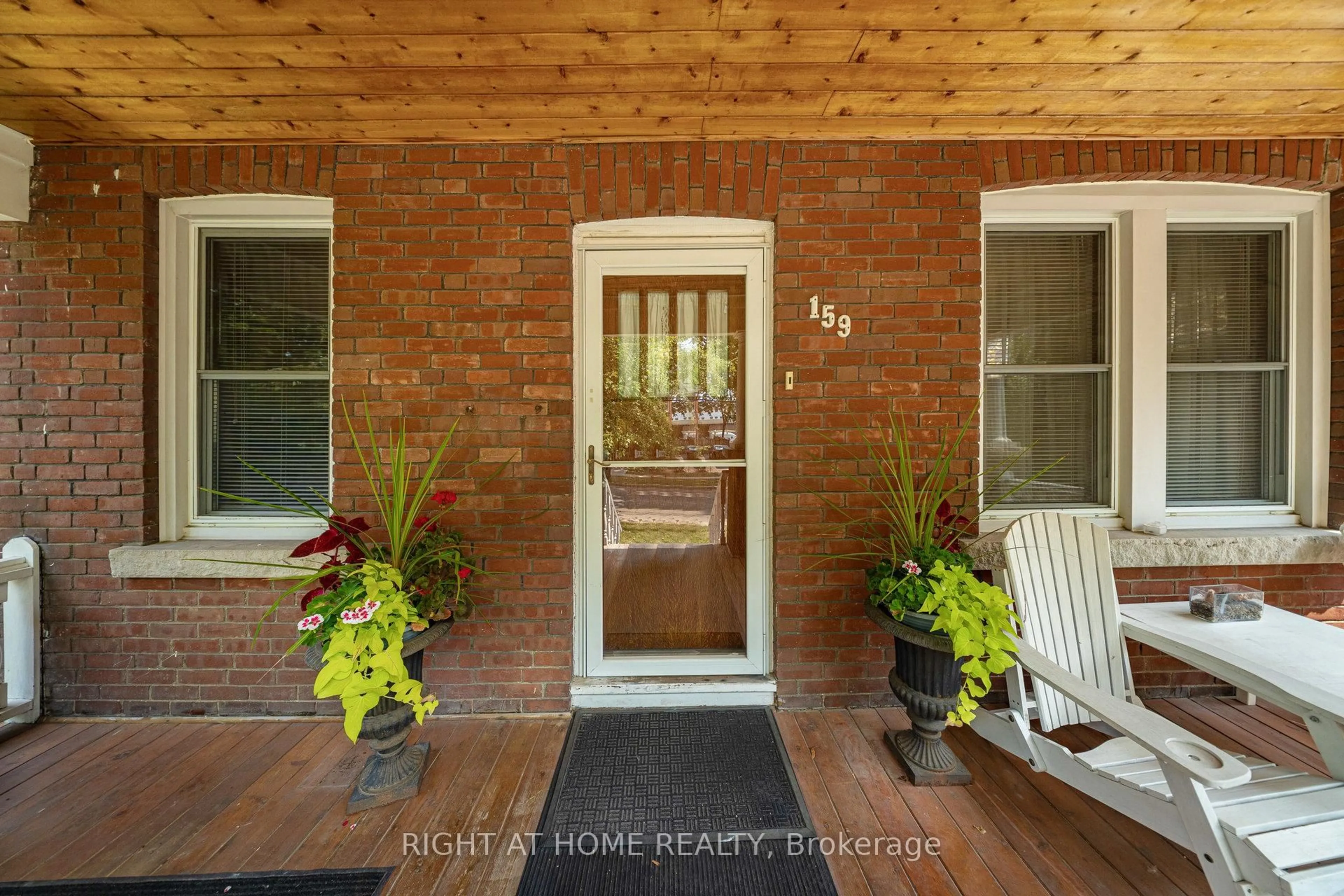 Indoor entryway for 159 ROSEMOUNT Ave, Toronto Ontario M9N 3C2