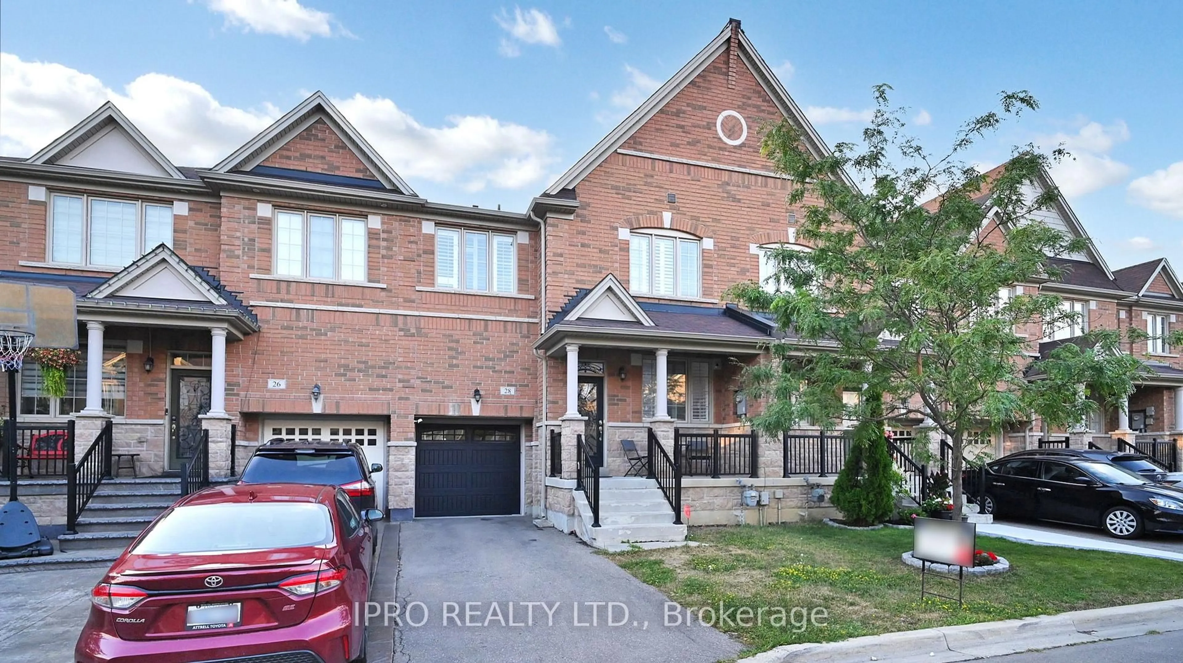 Home with brick exterior material, street for 28 Yellowknife Rd, Brampton Ontario L6R 3X3