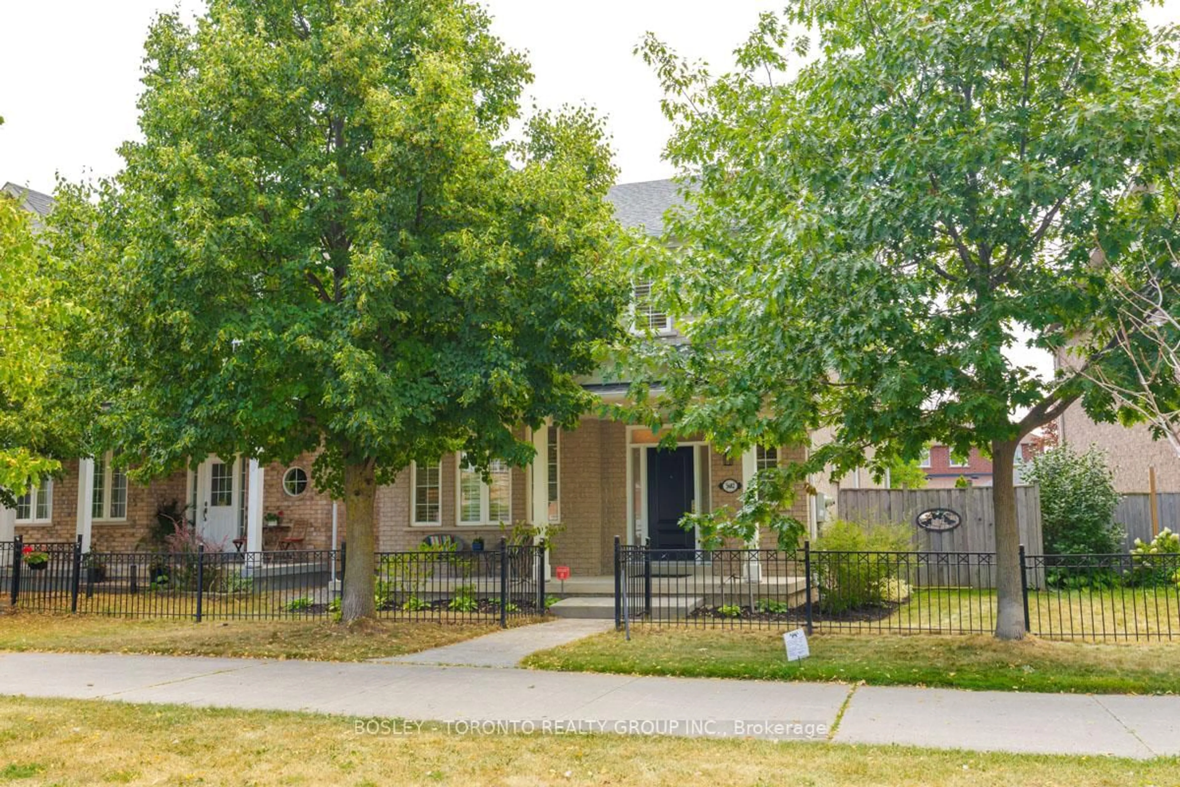 Unknown for 5682 Passion Flower Blvd, Mississauga Ontario L5M 7E7