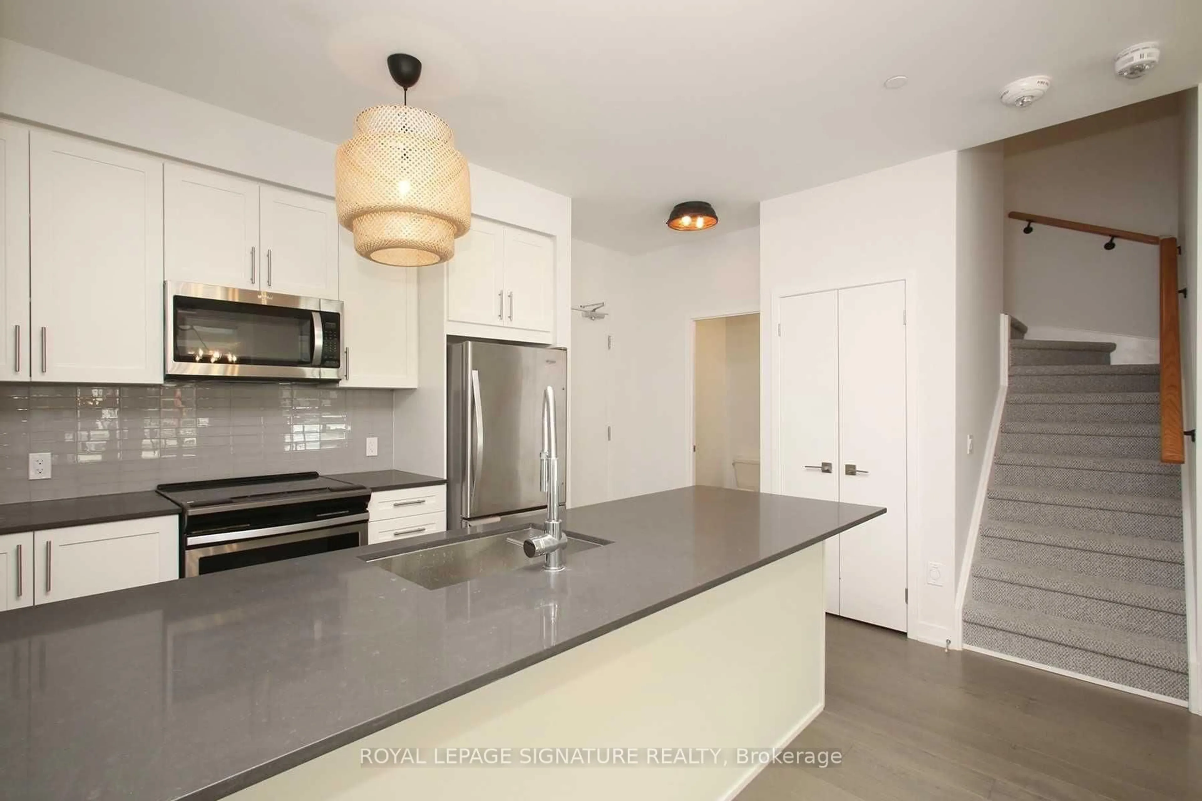 Open concept kitchen, unknown for 4055 Parkside Village Dr #TH-17, Mississauga Ontario L5B 0K8