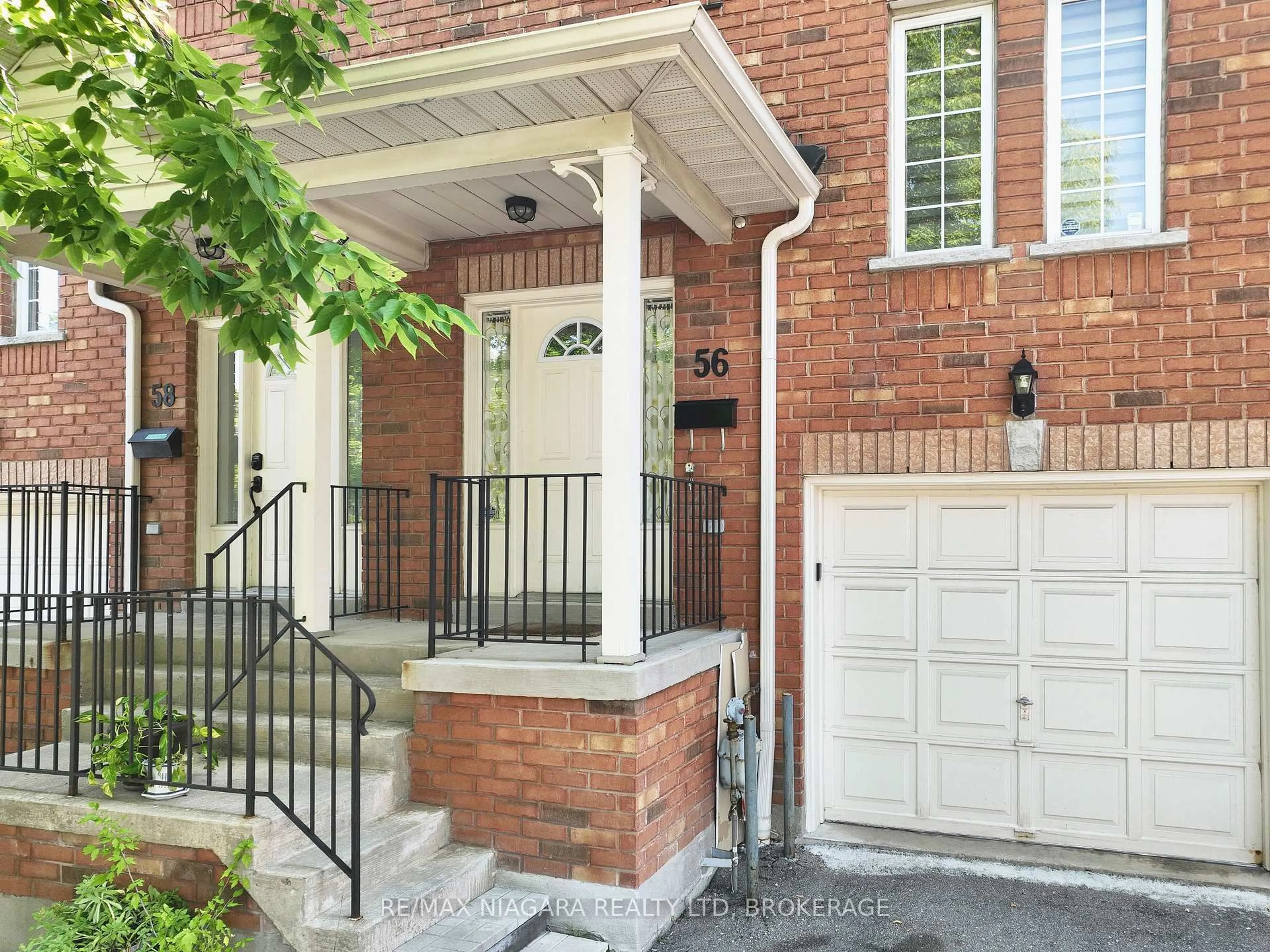 Home with brick exterior material, street for 1130 Cawthra Rd #56, Mississauga Ontario L5G 4V7