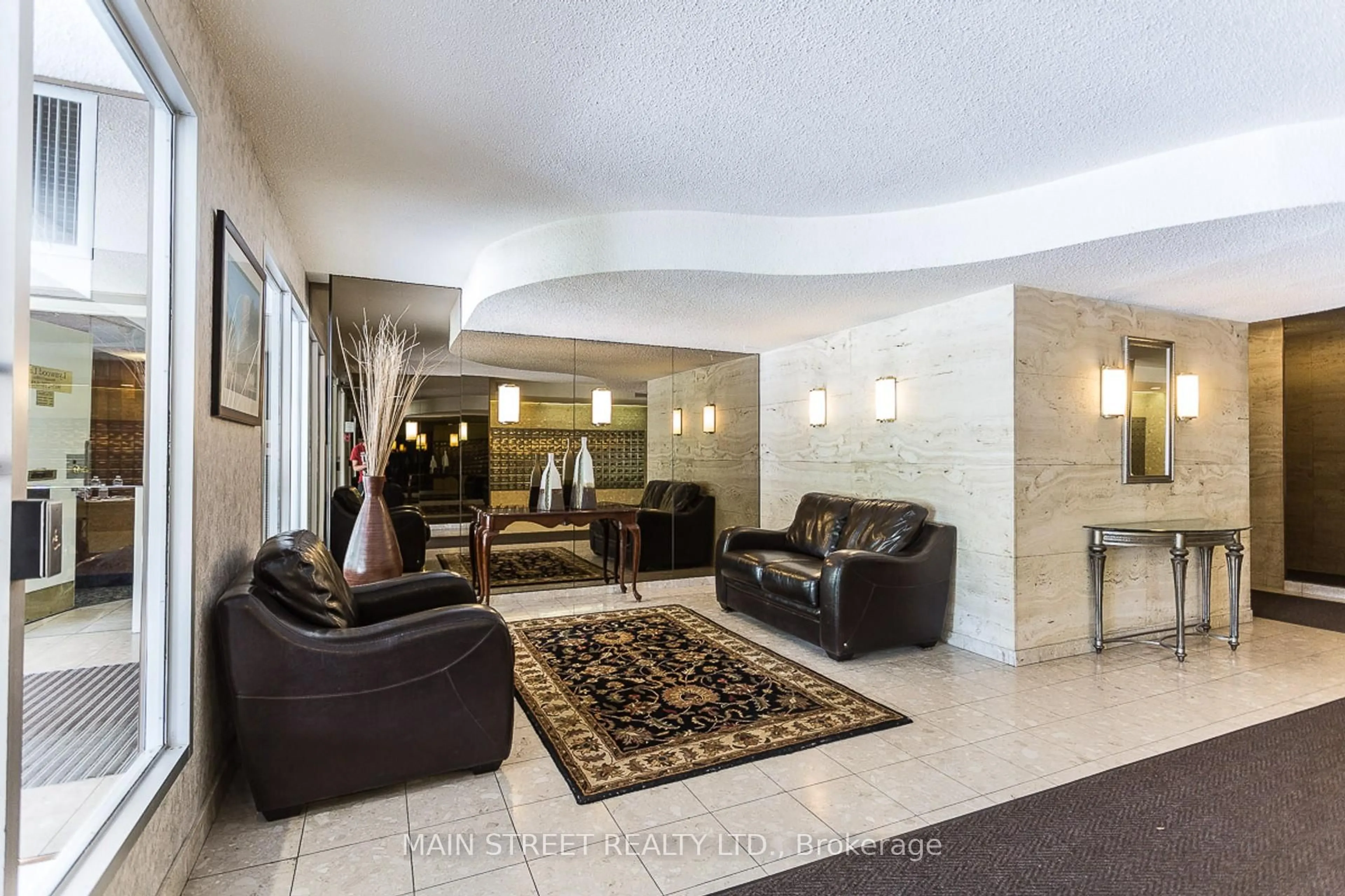 Lobby for 3100 Kirwin Ave #2502, Mississauga Ontario L5A 3S6