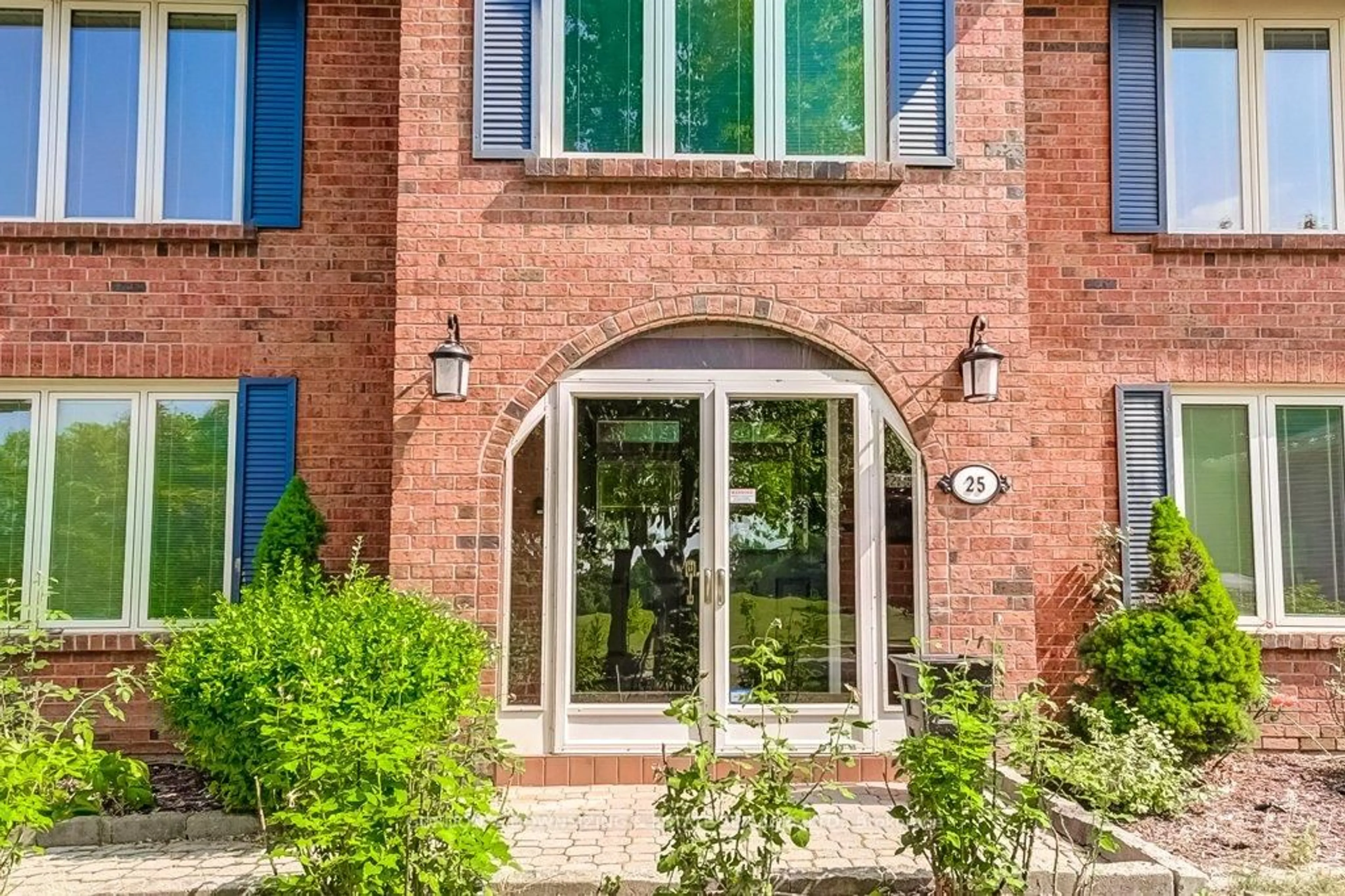 Home with brick exterior material, unknown for 25 Mount Forest Dr, Brampton Ontario L6Z 2A7