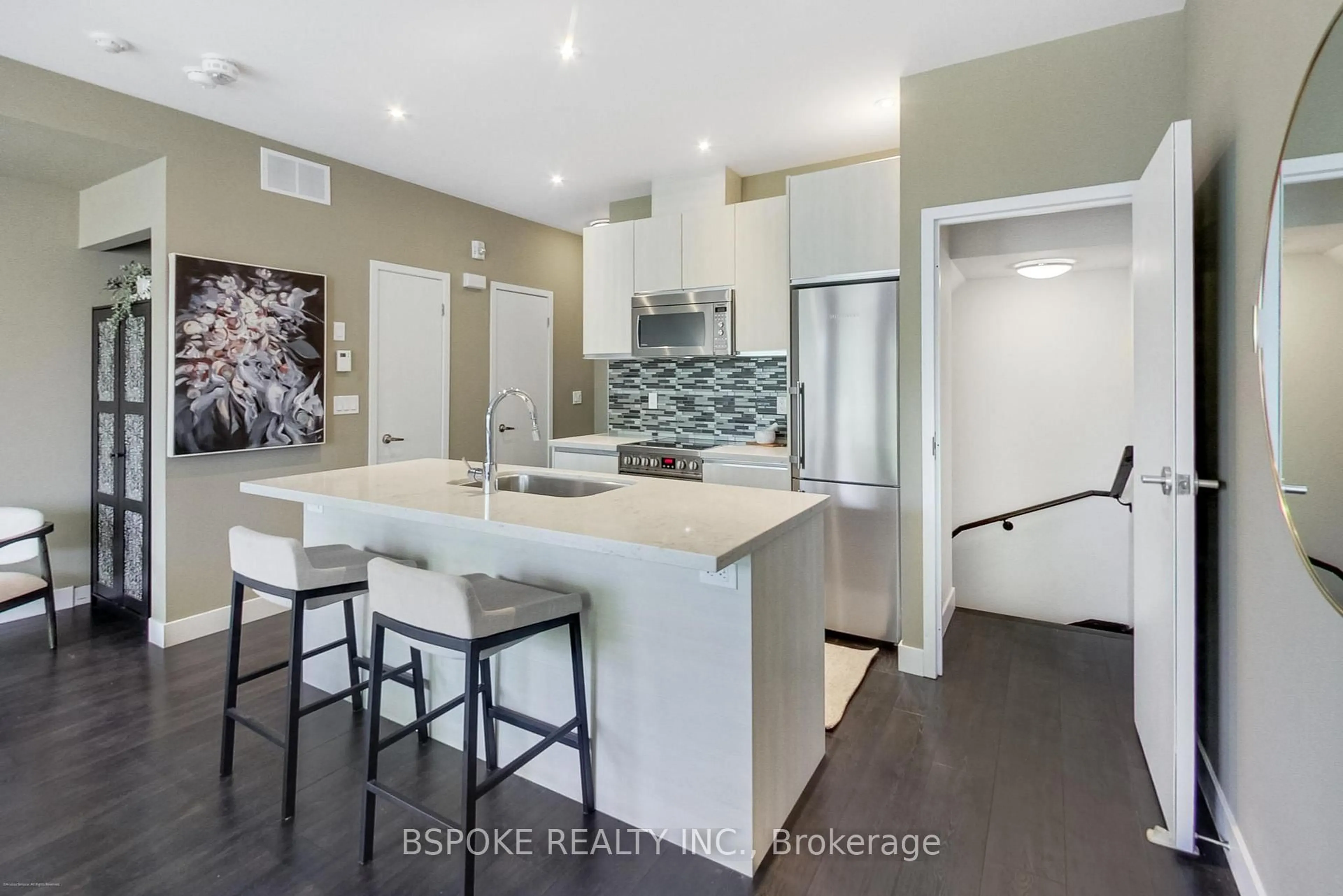 Open concept kitchen, ceramic/tile floor for 441 Jane St #210, Toronto Ontario M6S 3Z9
