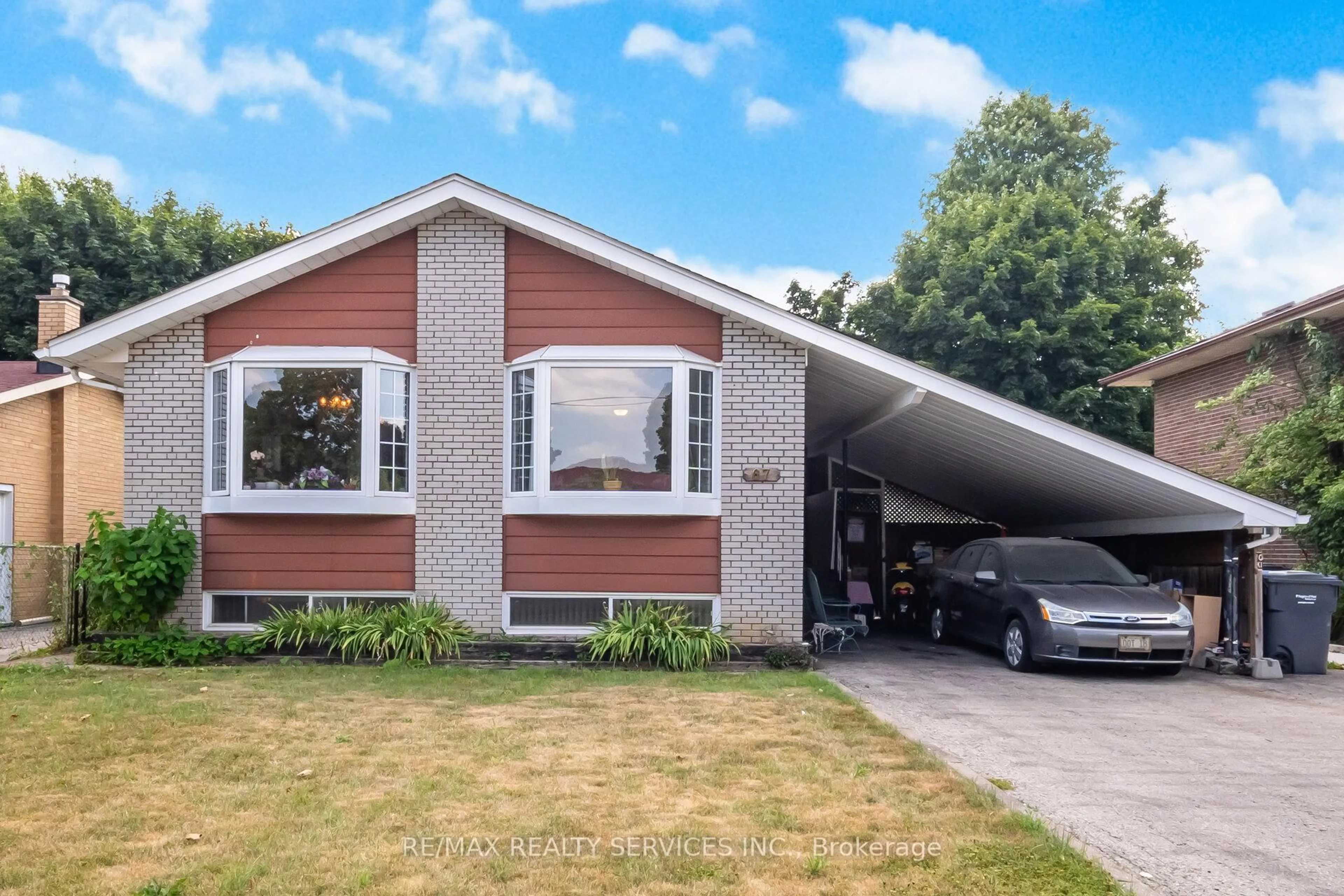 Home with vinyl exterior material, street for 67 Campbell Dr, Brampton Ontario L6X 2H8