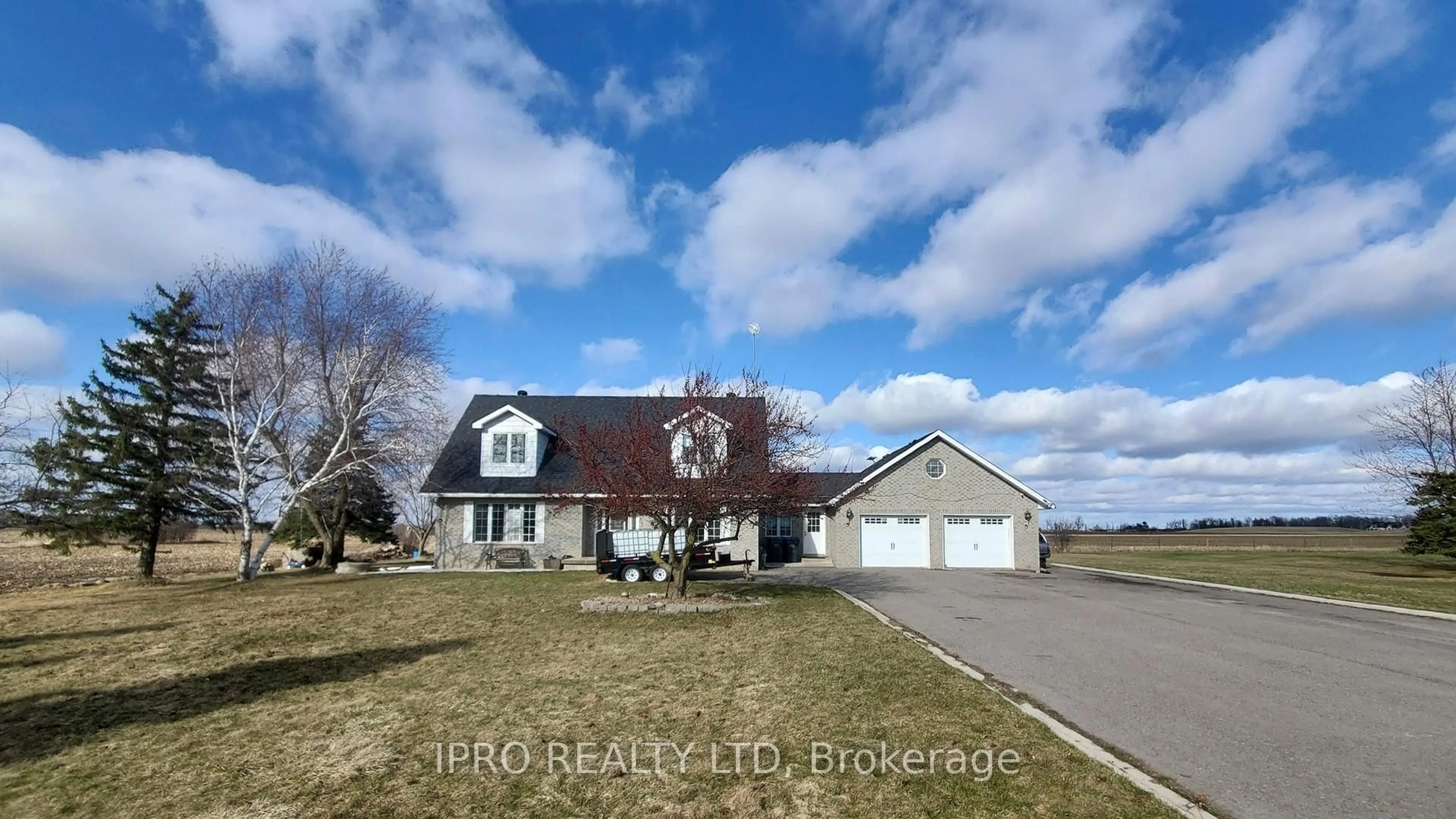 A pic from outside/outdoor area/front of a property/back of a property/a pic from drone, street for 12191 Mississauga Rd, Caledon Ontario L7C 1X1
