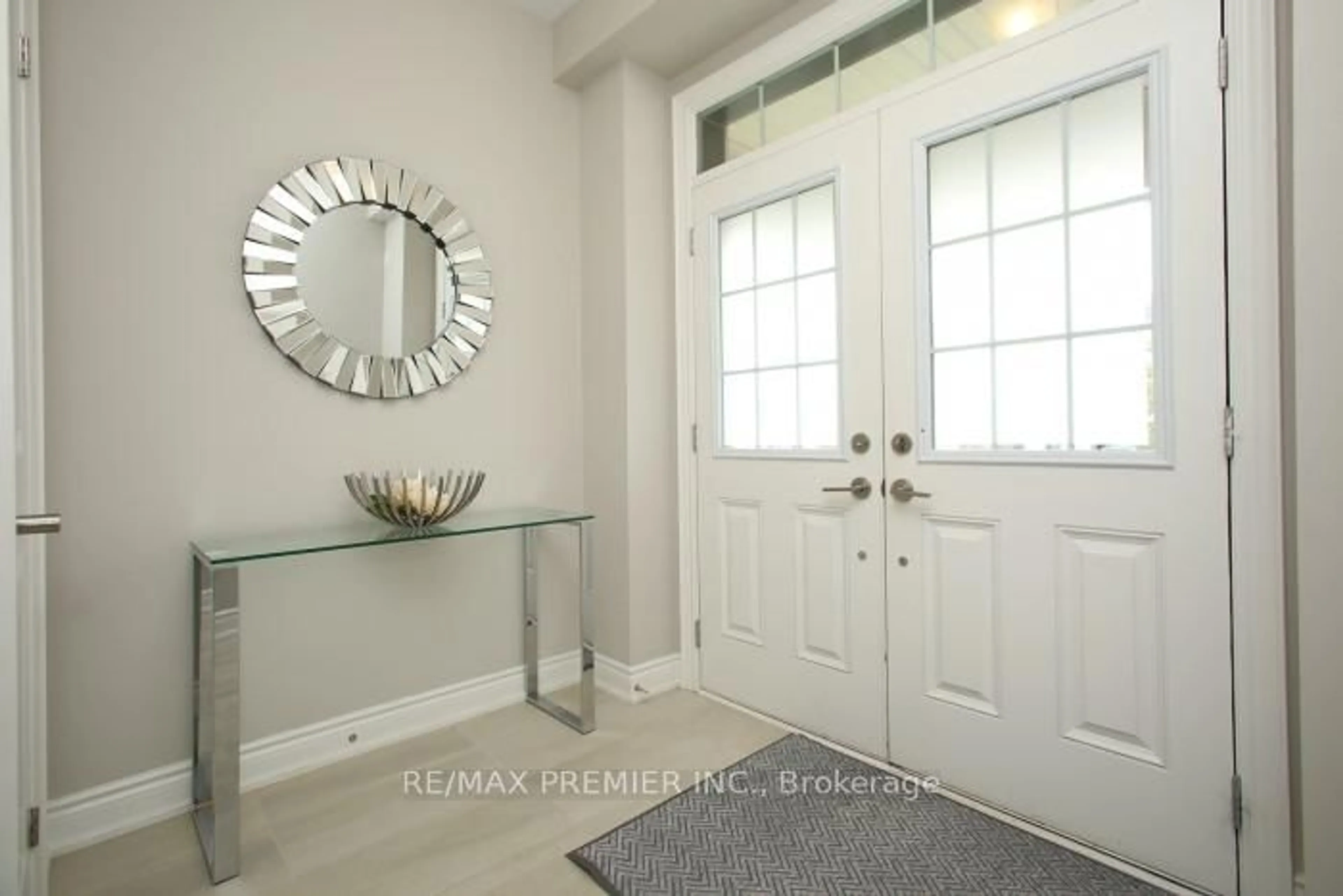 Indoor entryway for 11 Twilley Rd, Brampton Ontario L6Y 6J7