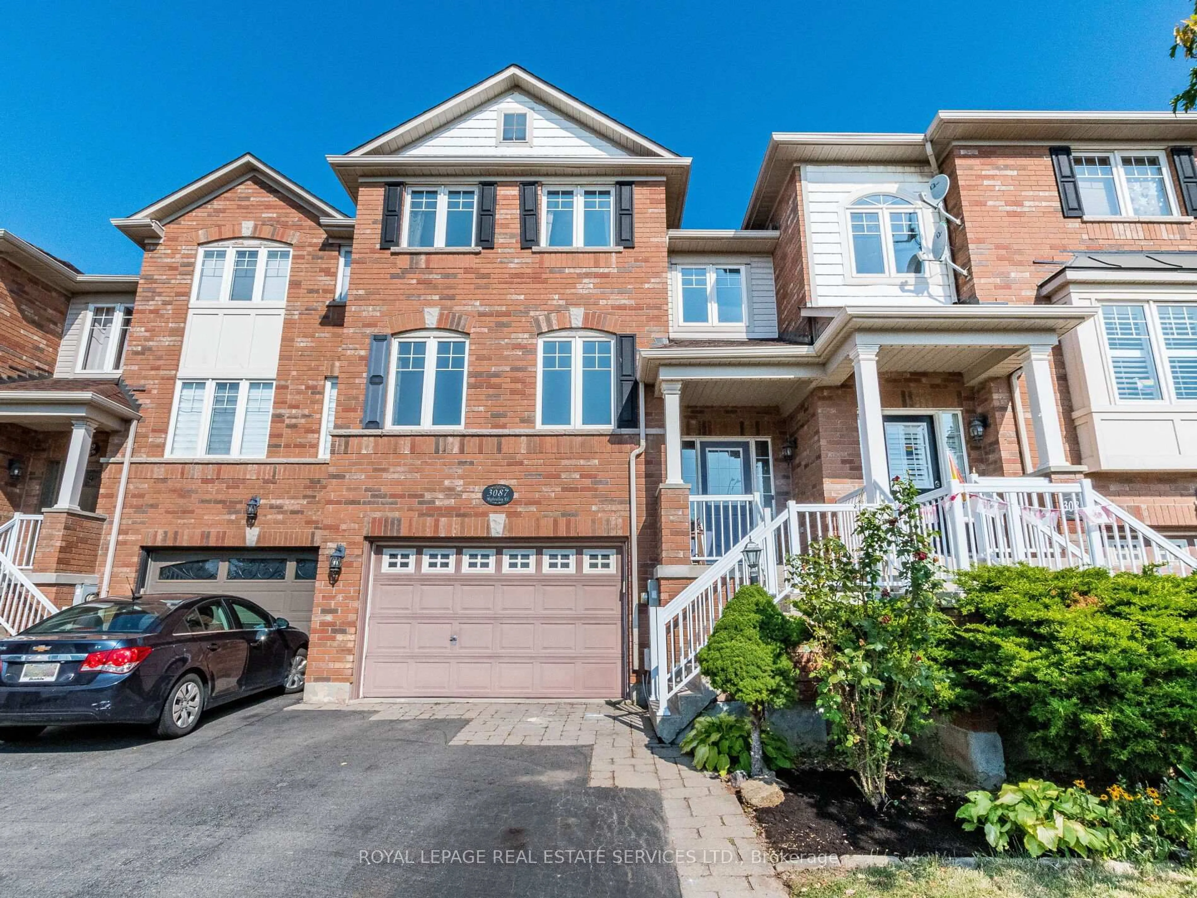 Home with brick exterior material, street for 3087 Highvalley Rd, Oakville Ontario L6M 5H4