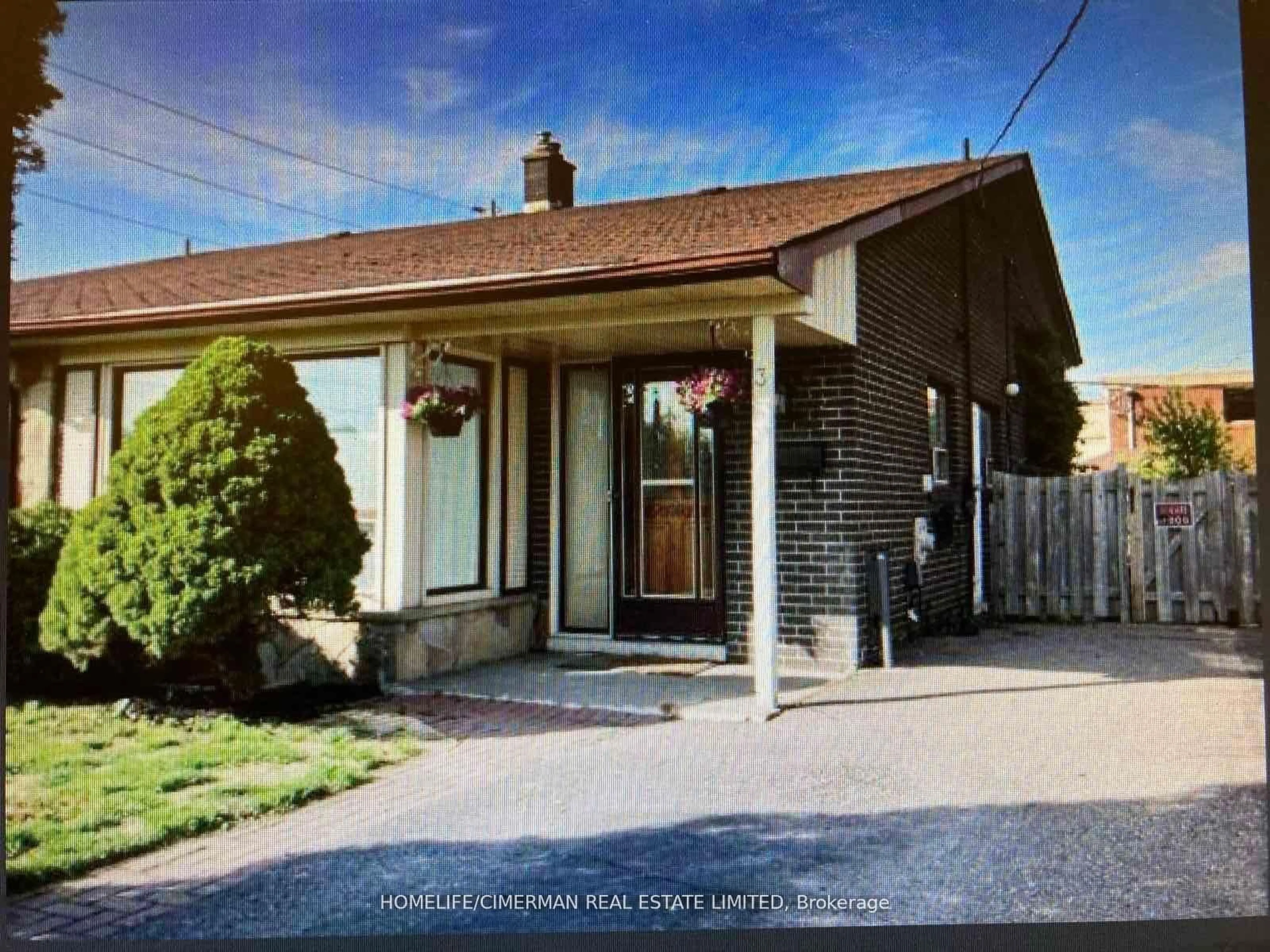 Home with brick exterior material, street for 3 Benton St, Brampton Ontario L6W 3B8