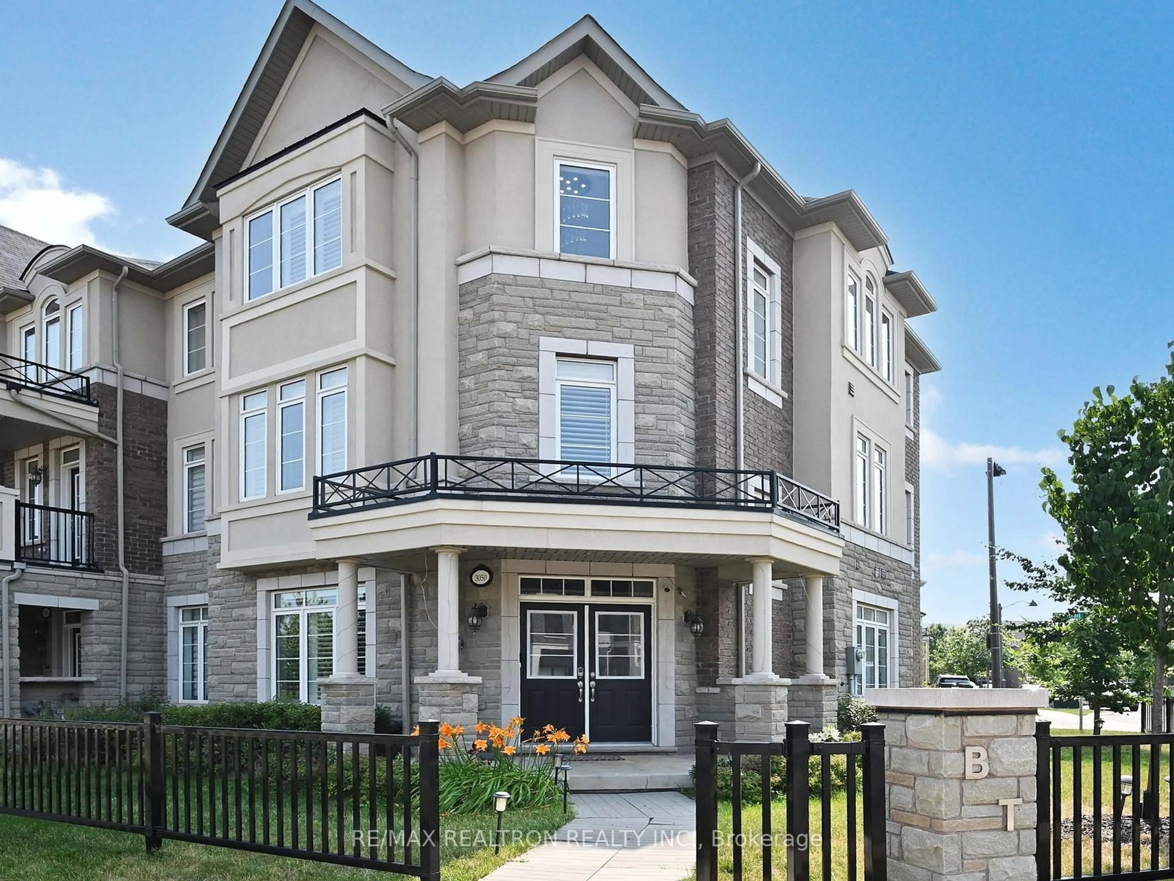 Home with brick exterior material, street for 3050 George Savage Ave, Oakville Ontario L6M 0Z1