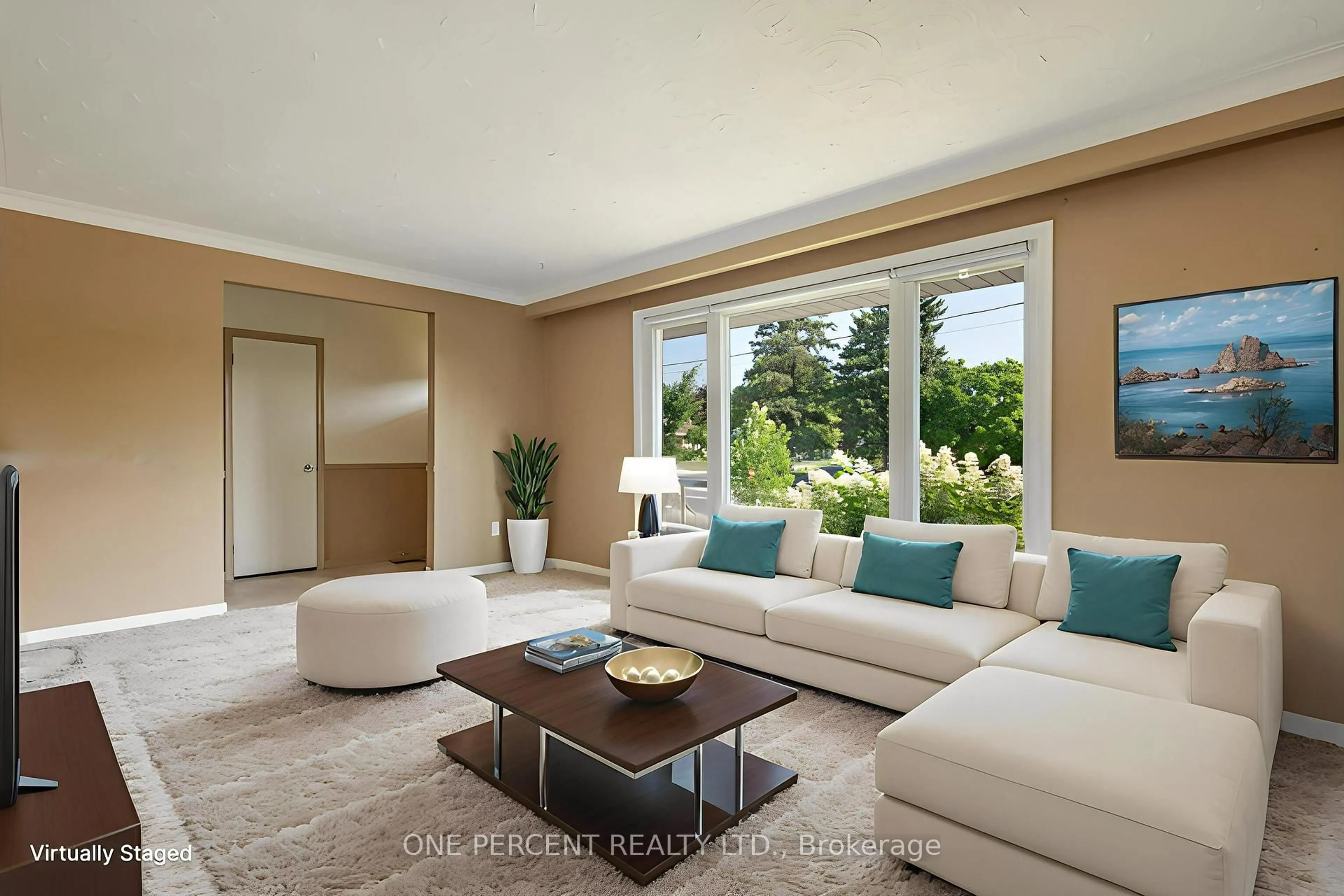 Living room with furniture, unknown for 696 Peele Blvd, Burlington Ontario L7R 3B9