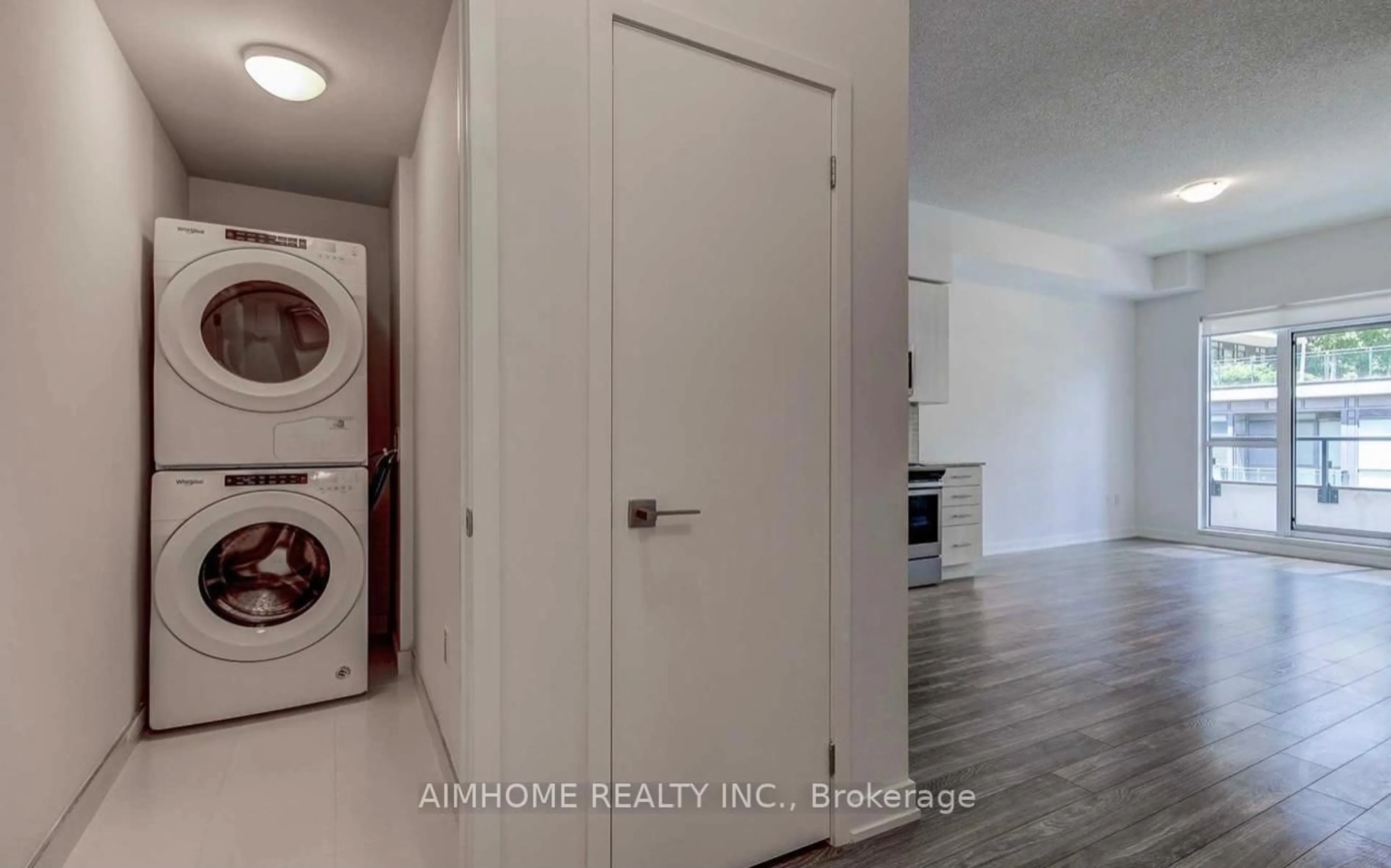 Laundry room for 4055 Parkside Village Dr #412, Mississauga Ontario L5B 0K8