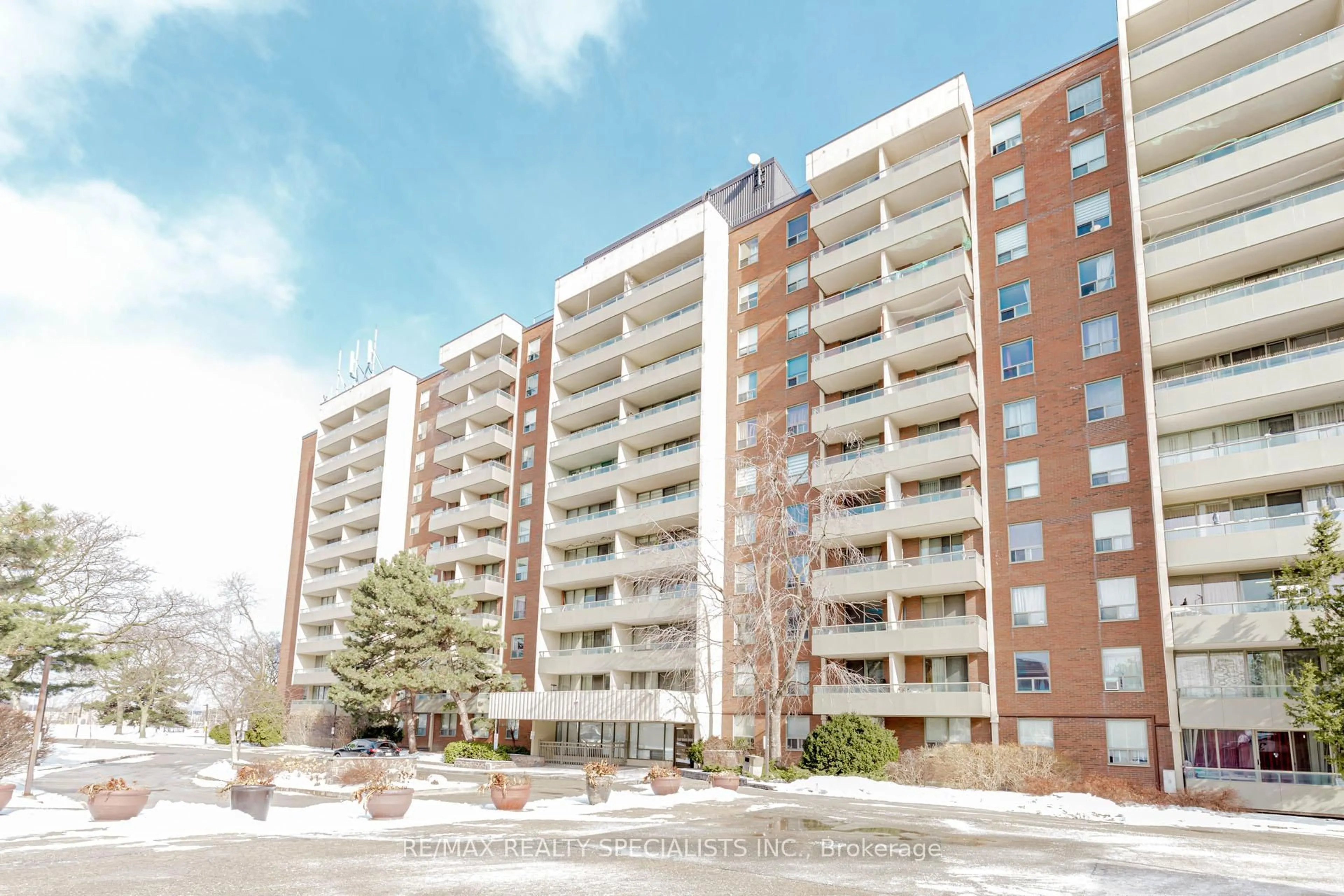 Unknown for 1 Four Winds Dr #106, Toronto Ontario M3J 2T1