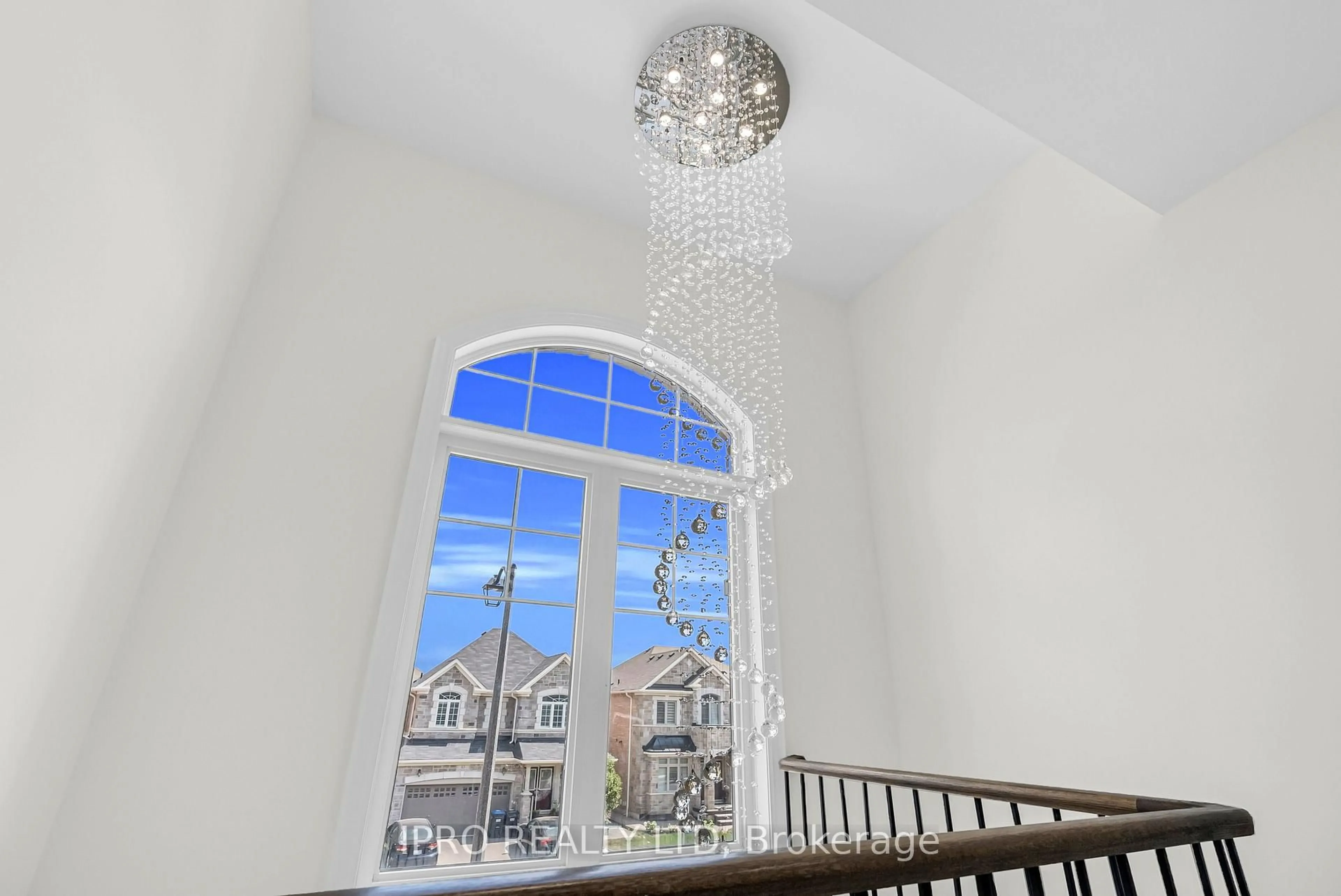 Indoor foyer for 62 Dotchson Ave, Caledon Ontario L7C 4G7
