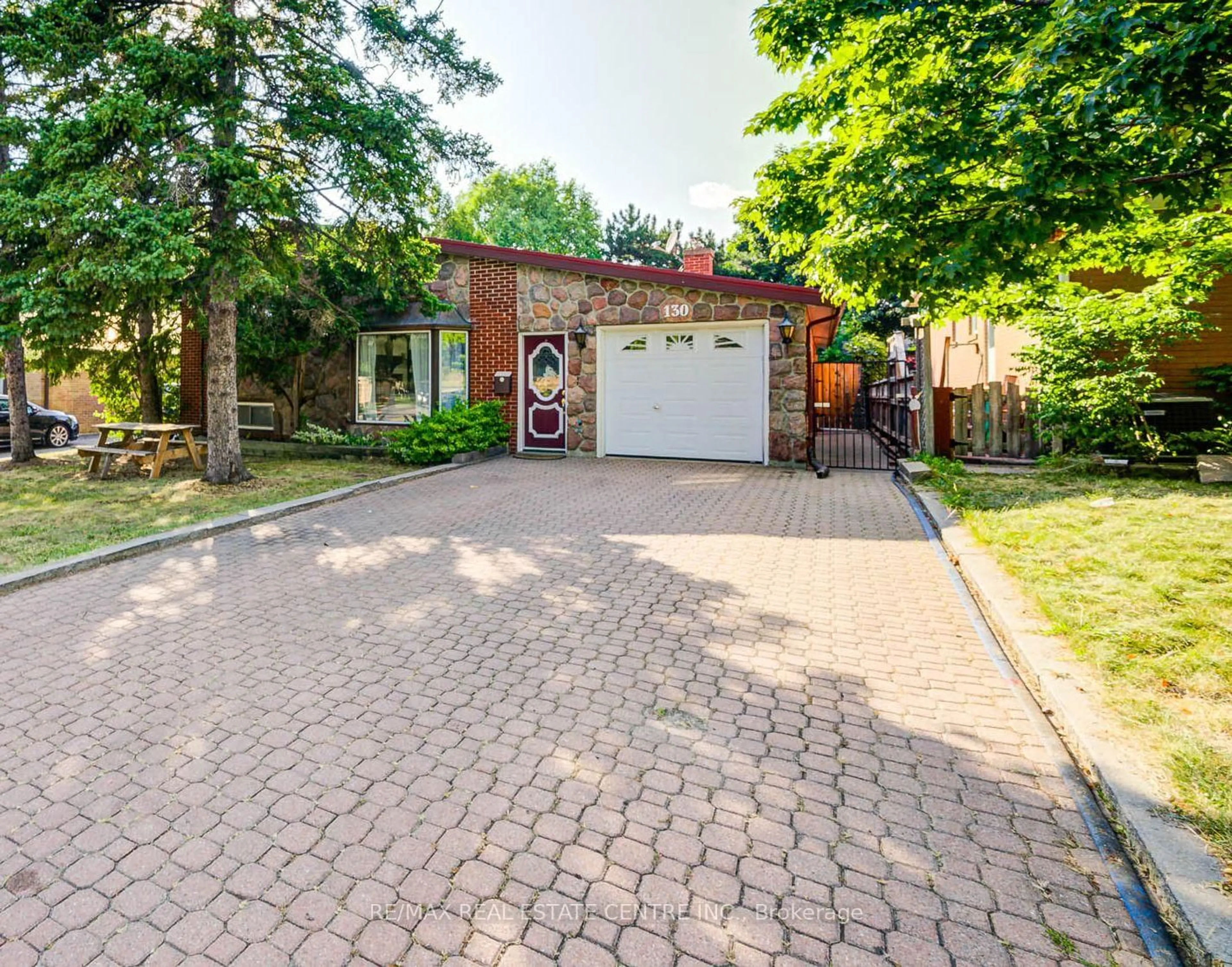 Home with brick exterior material, street for 130 Cornwall Rd, Brampton Ontario L6W 1P3